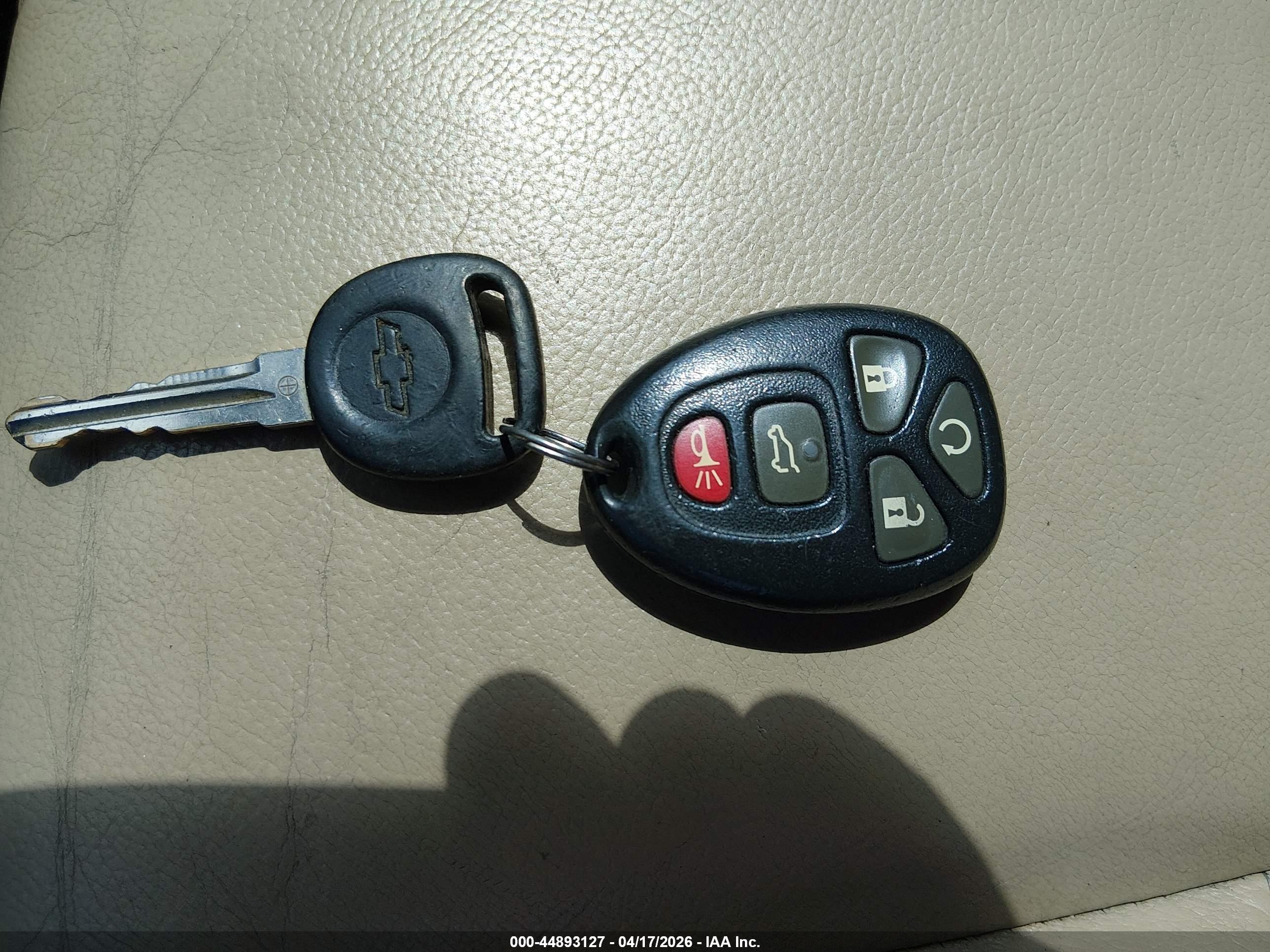 CHEVROLET TAHOE image 11
