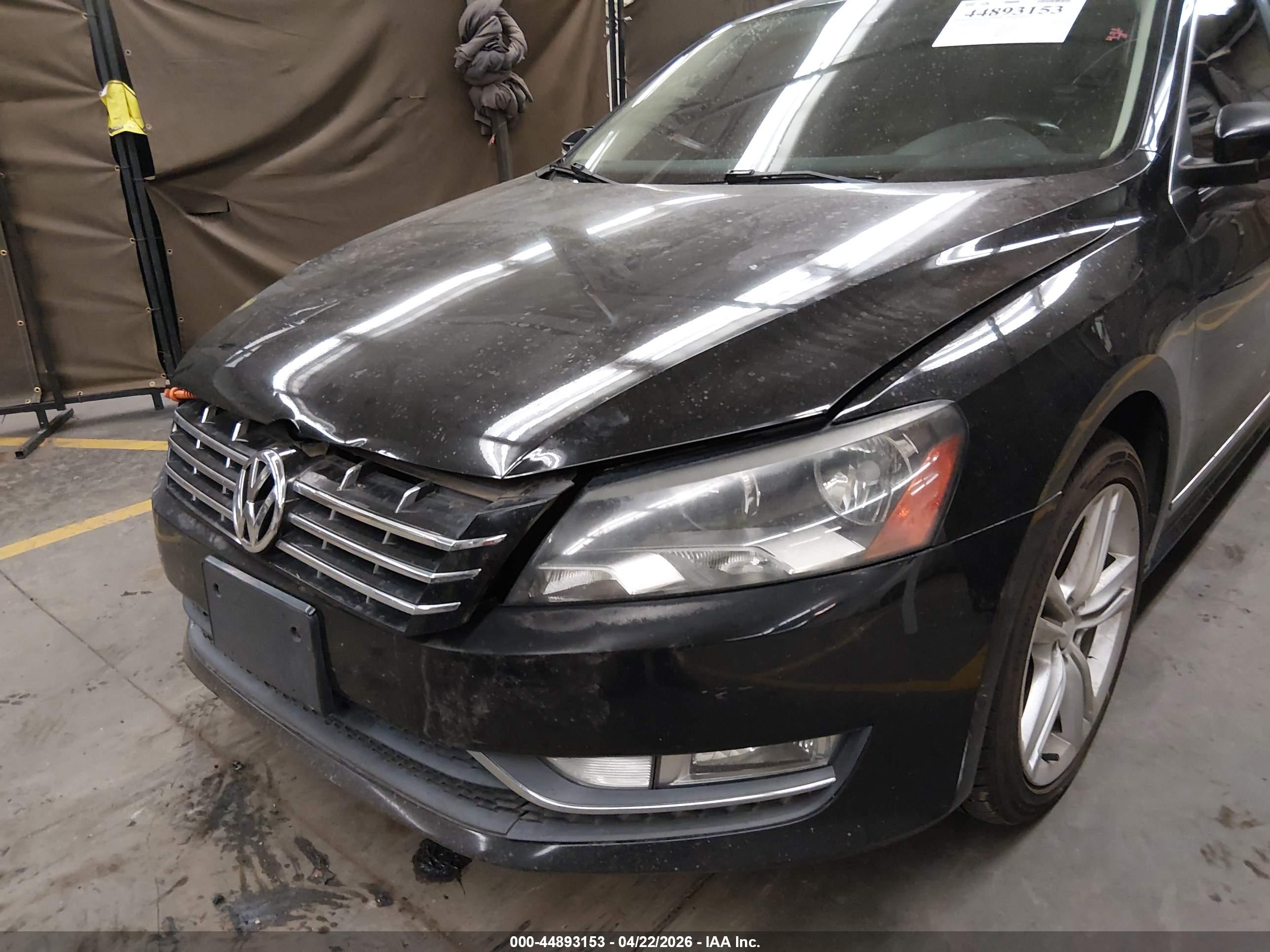 VOLKSWAGEN PASSAT image 6