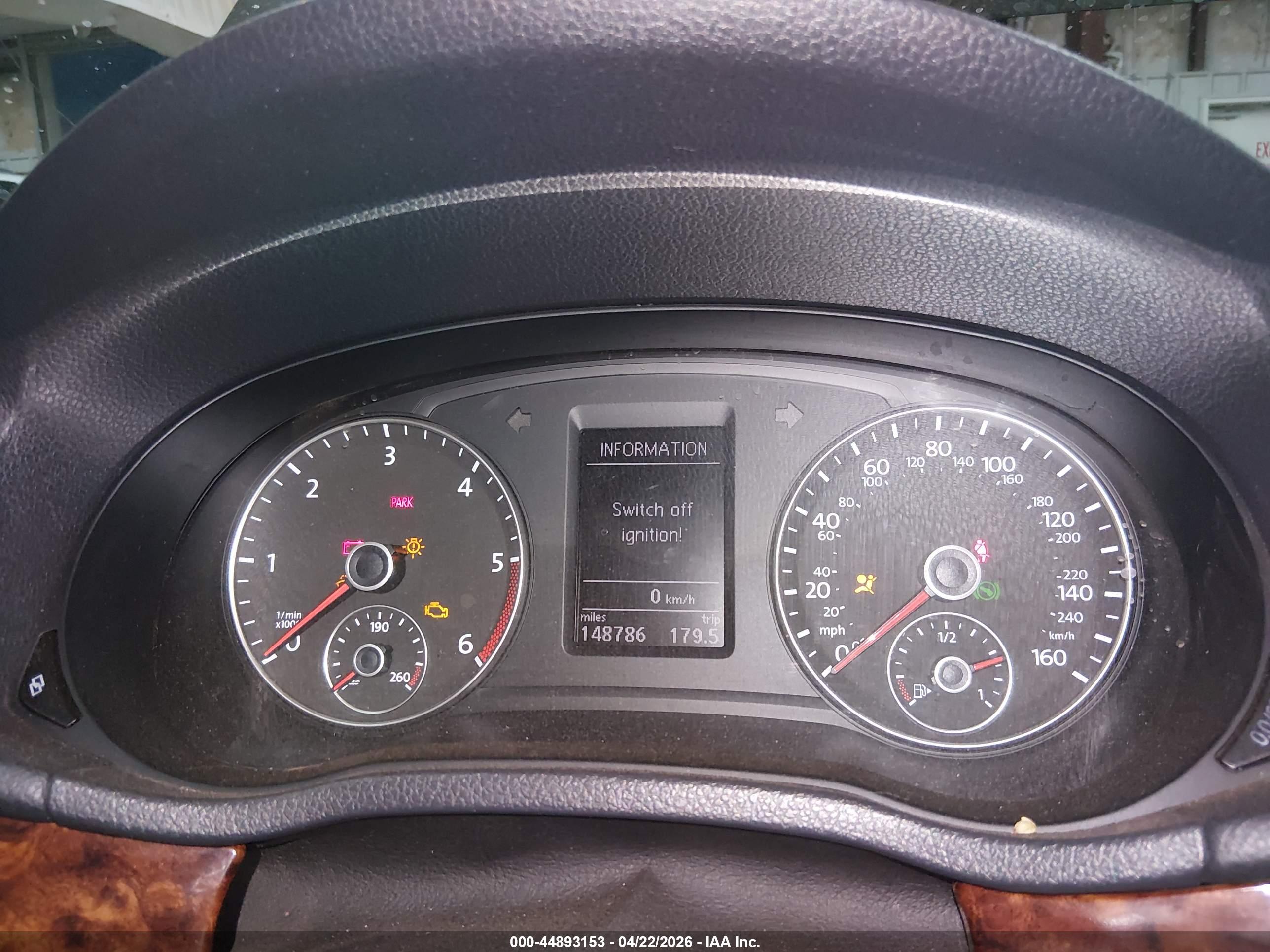 VOLKSWAGEN PASSAT image 7