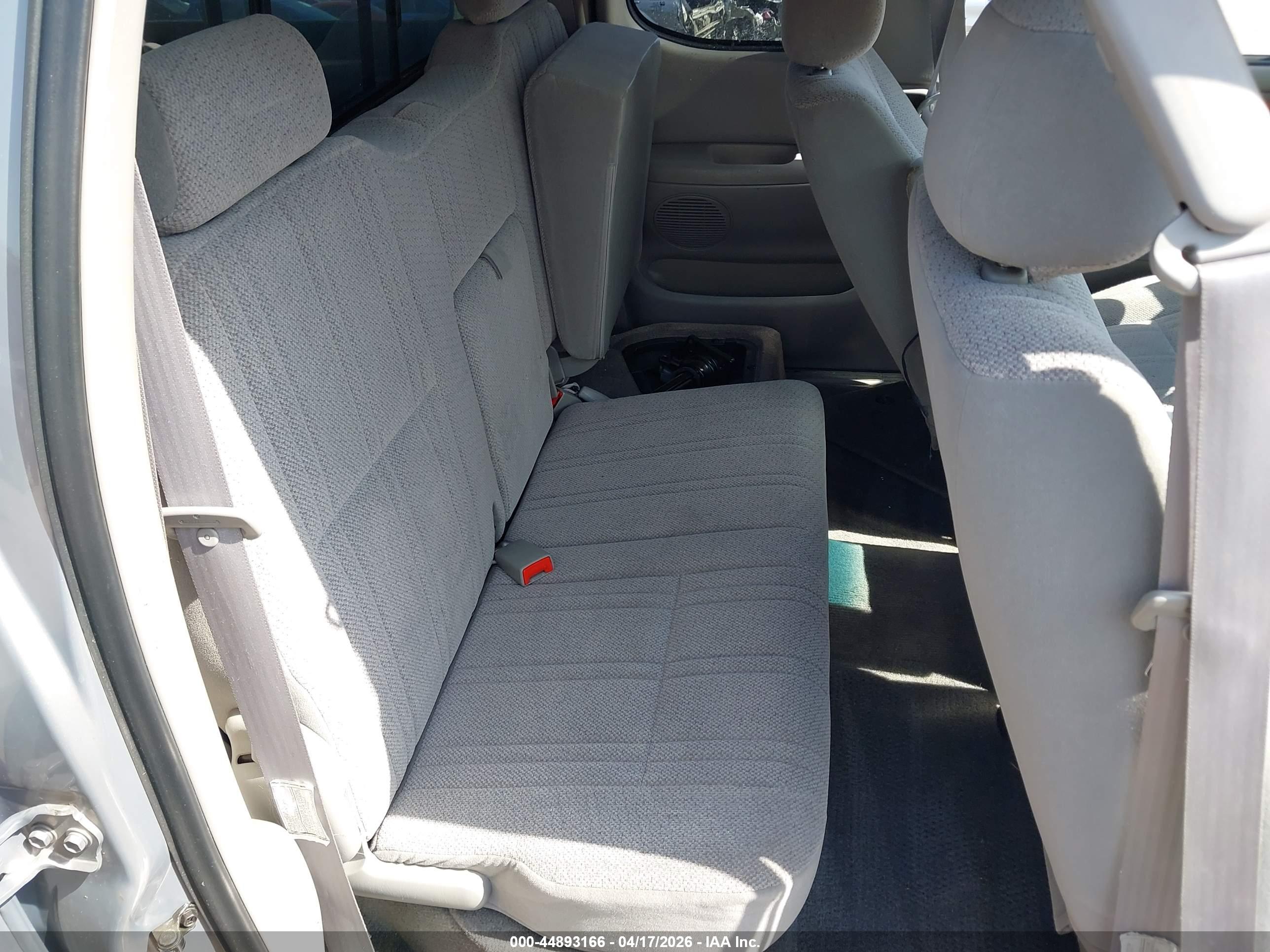TOYOTA TUNDRA image 8