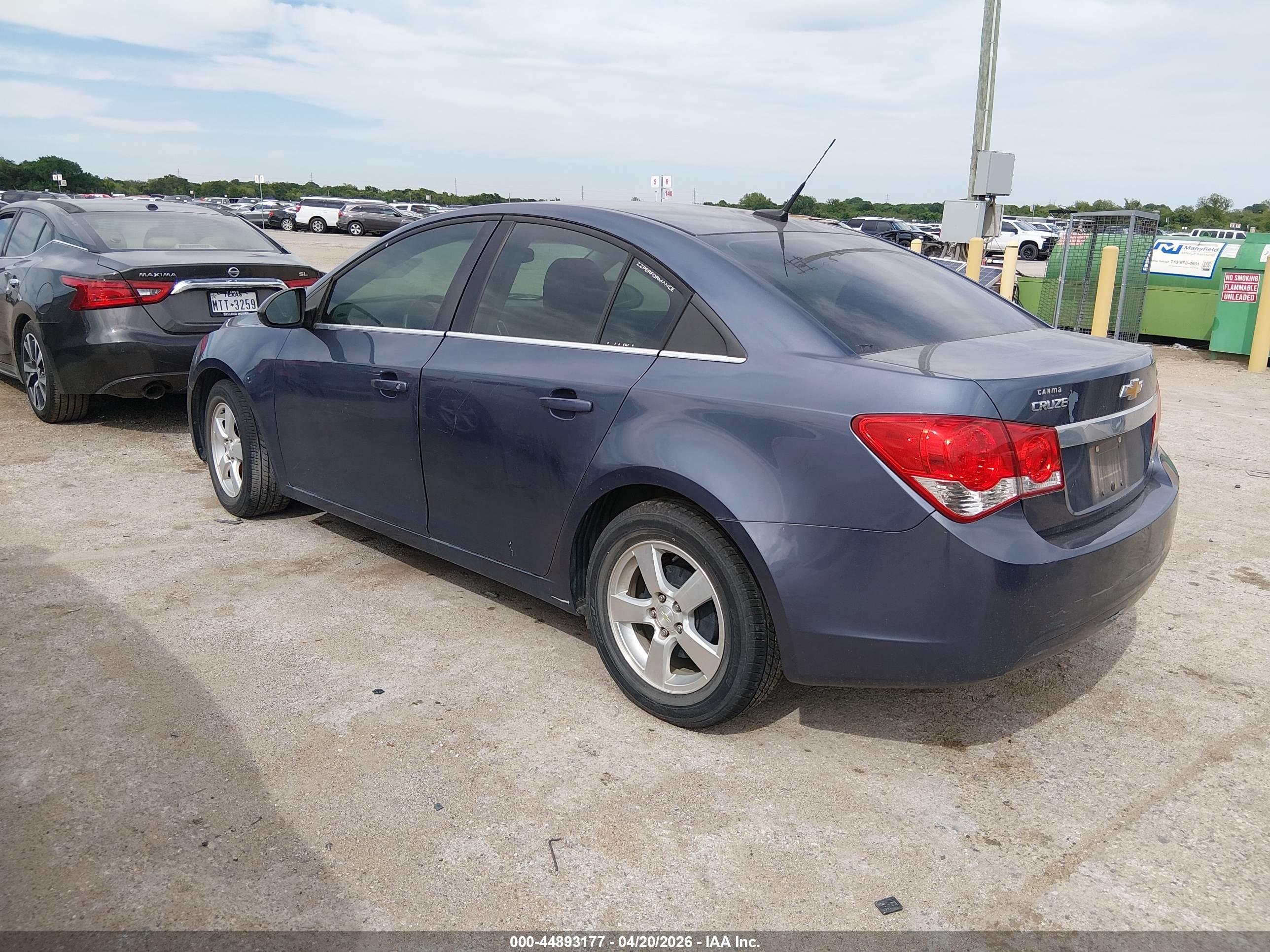 CHEVROLET CRUZE image 3
