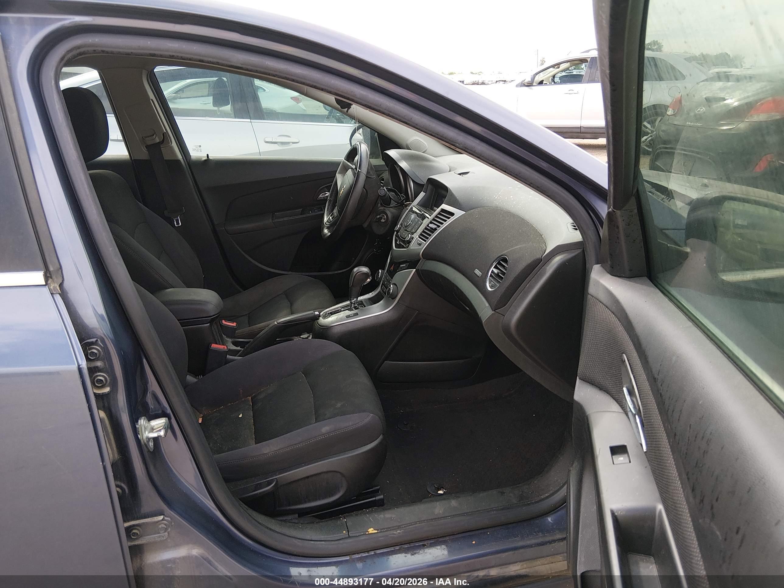 CHEVROLET CRUZE image 5