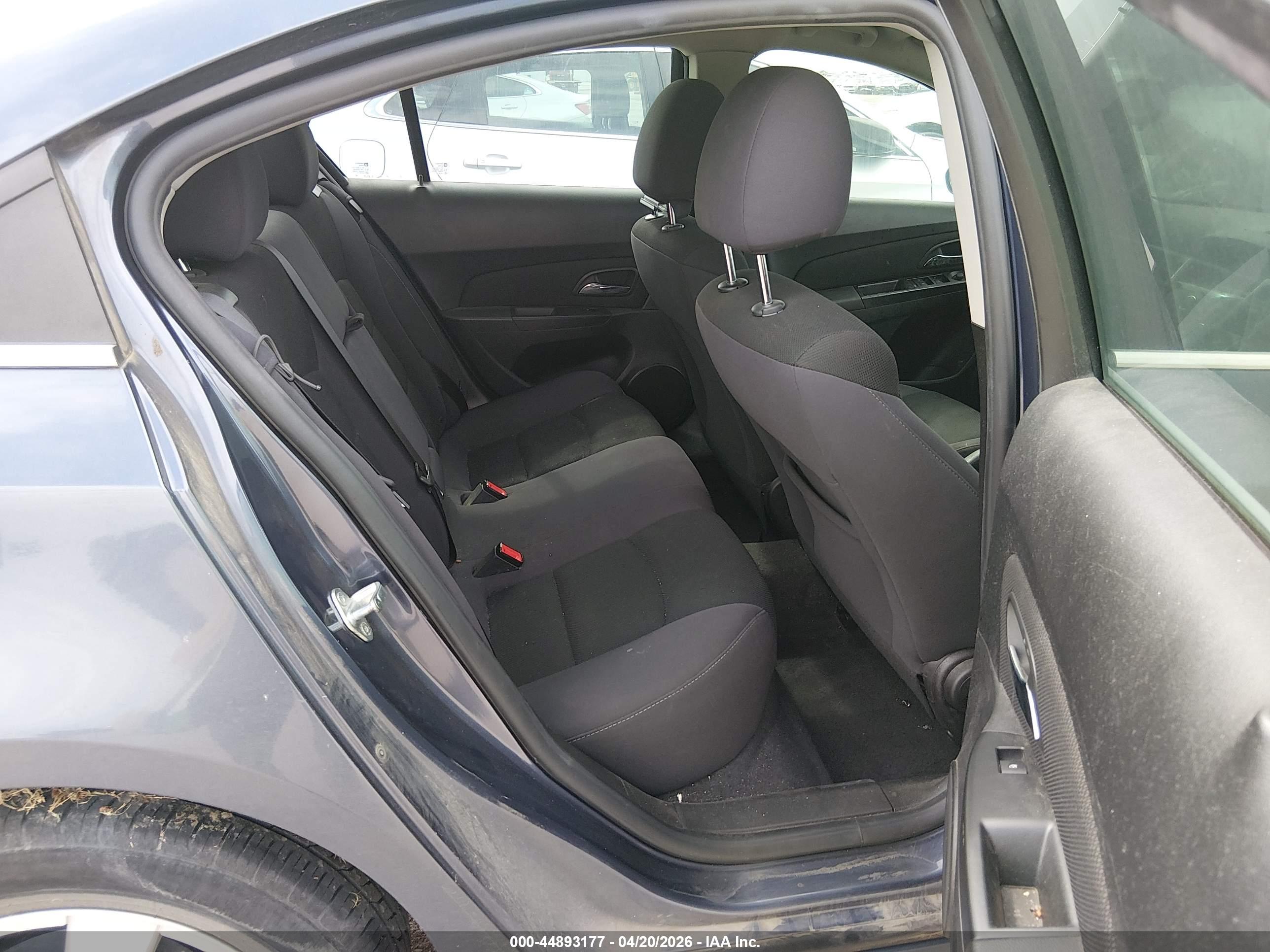 CHEVROLET CRUZE image 8