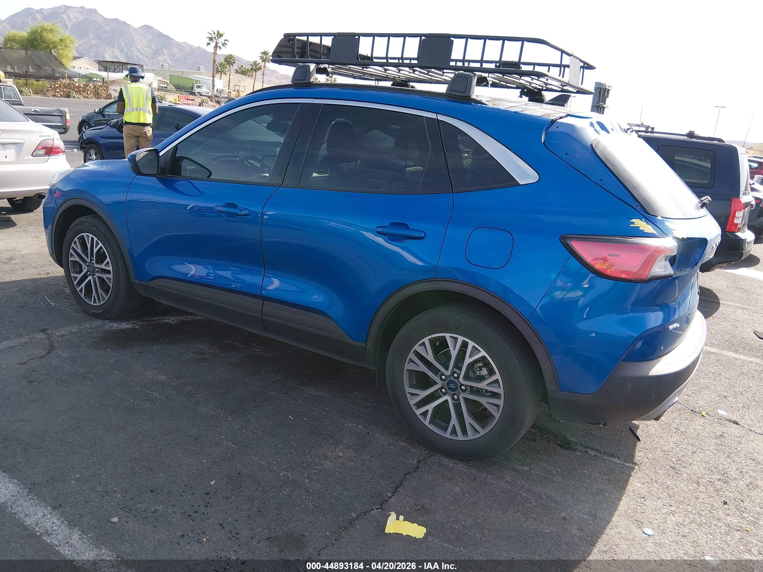 FORD ESCAPE image 3