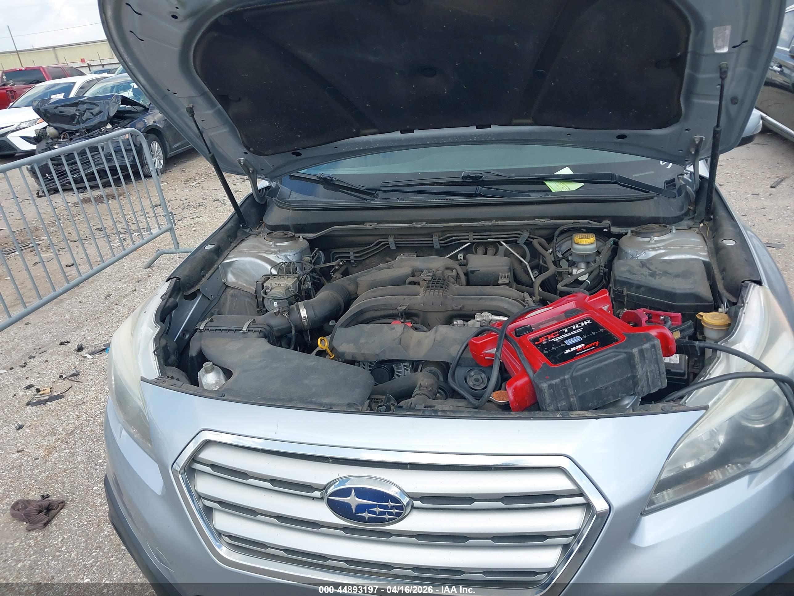 SUBARU OUTBACK image 10