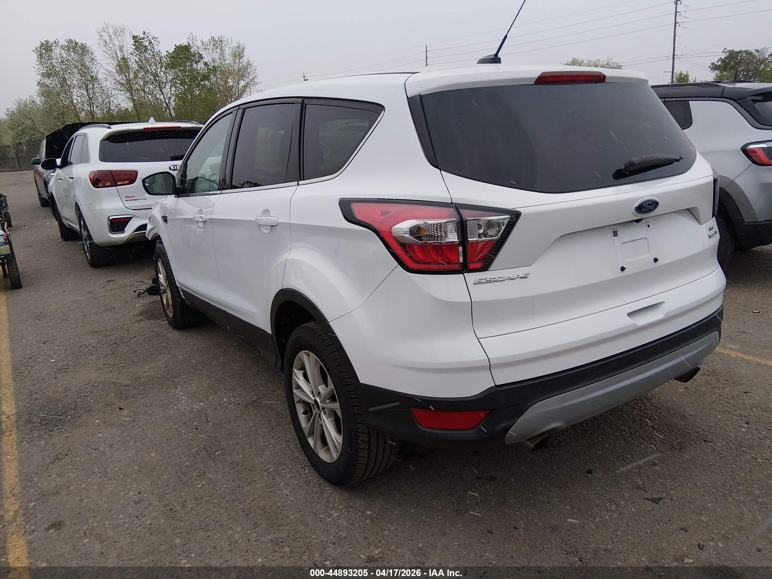 FORD ESCAPE image 3