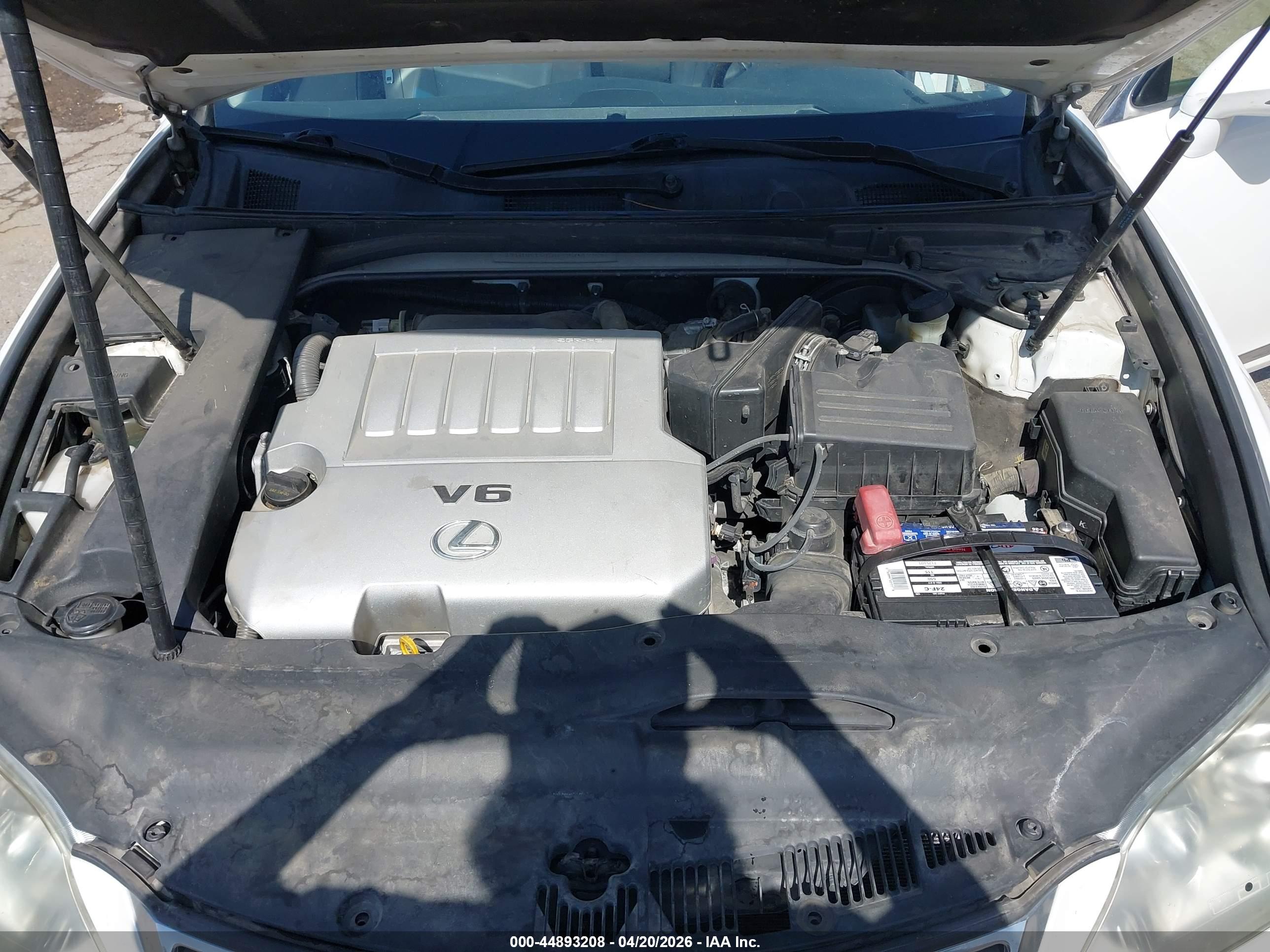 LEXUS ES image 10