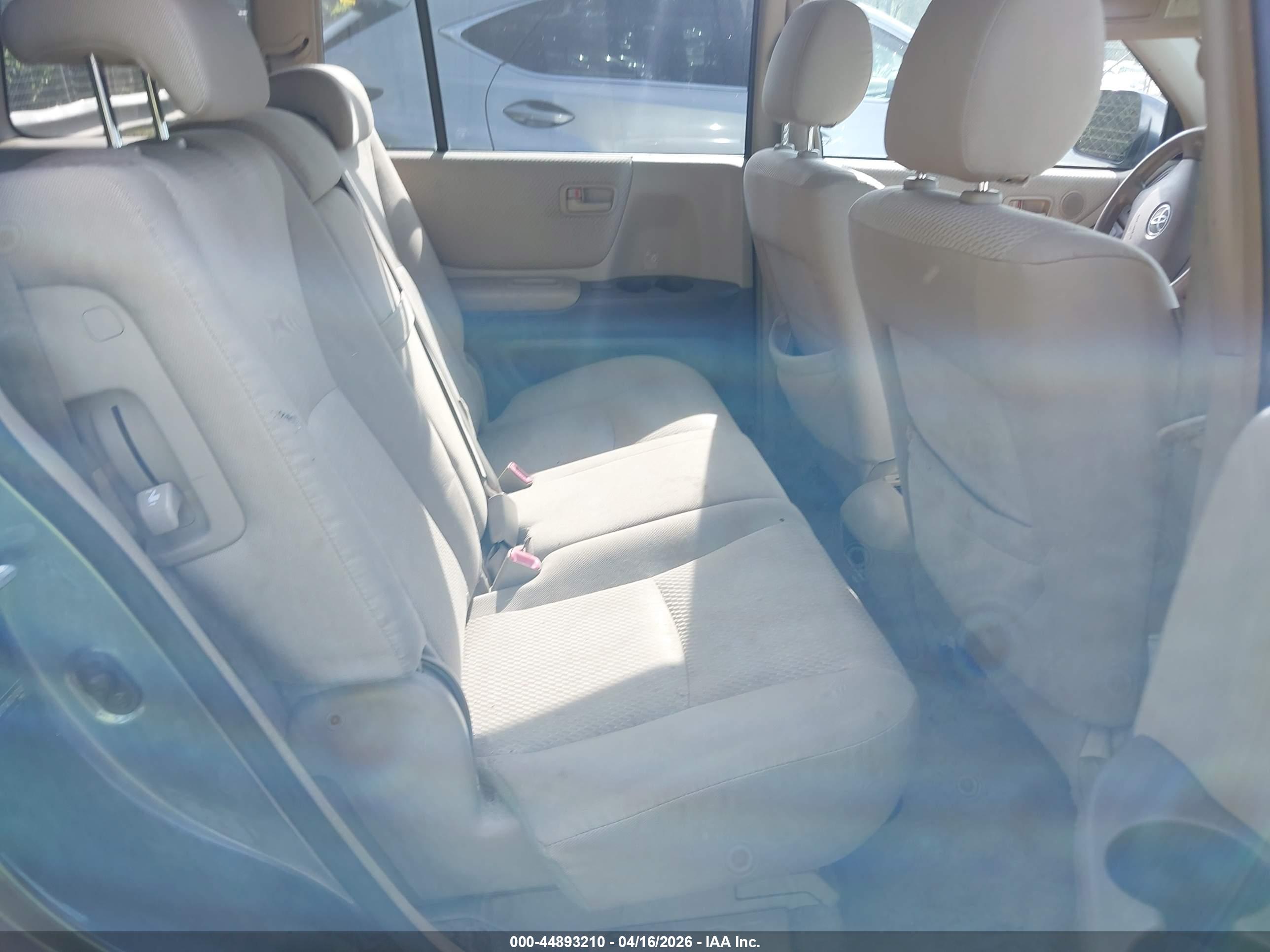 TOYOTA HIGHLANDER image 8