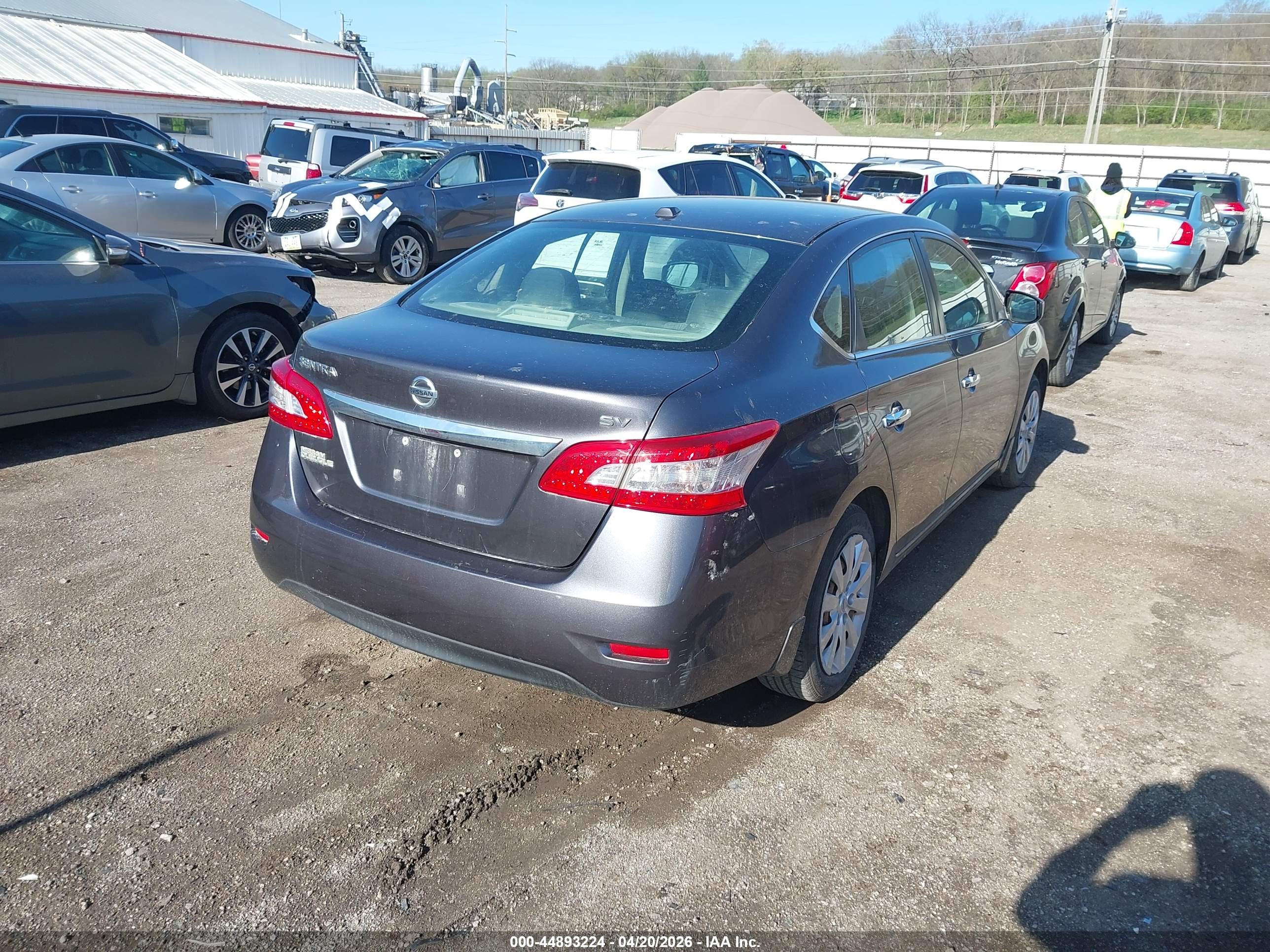 NISSAN SENTRA image 4