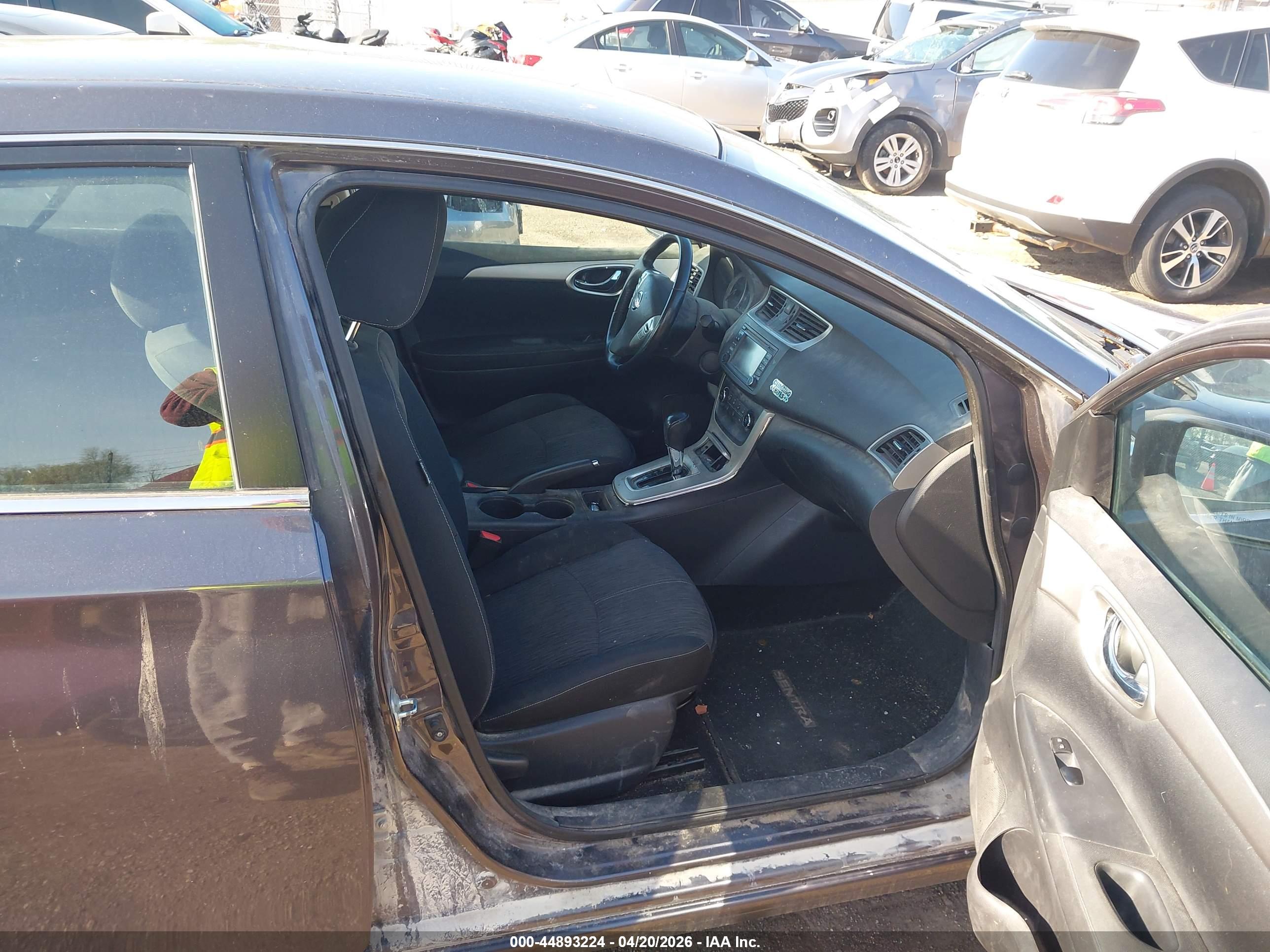 NISSAN SENTRA image 5