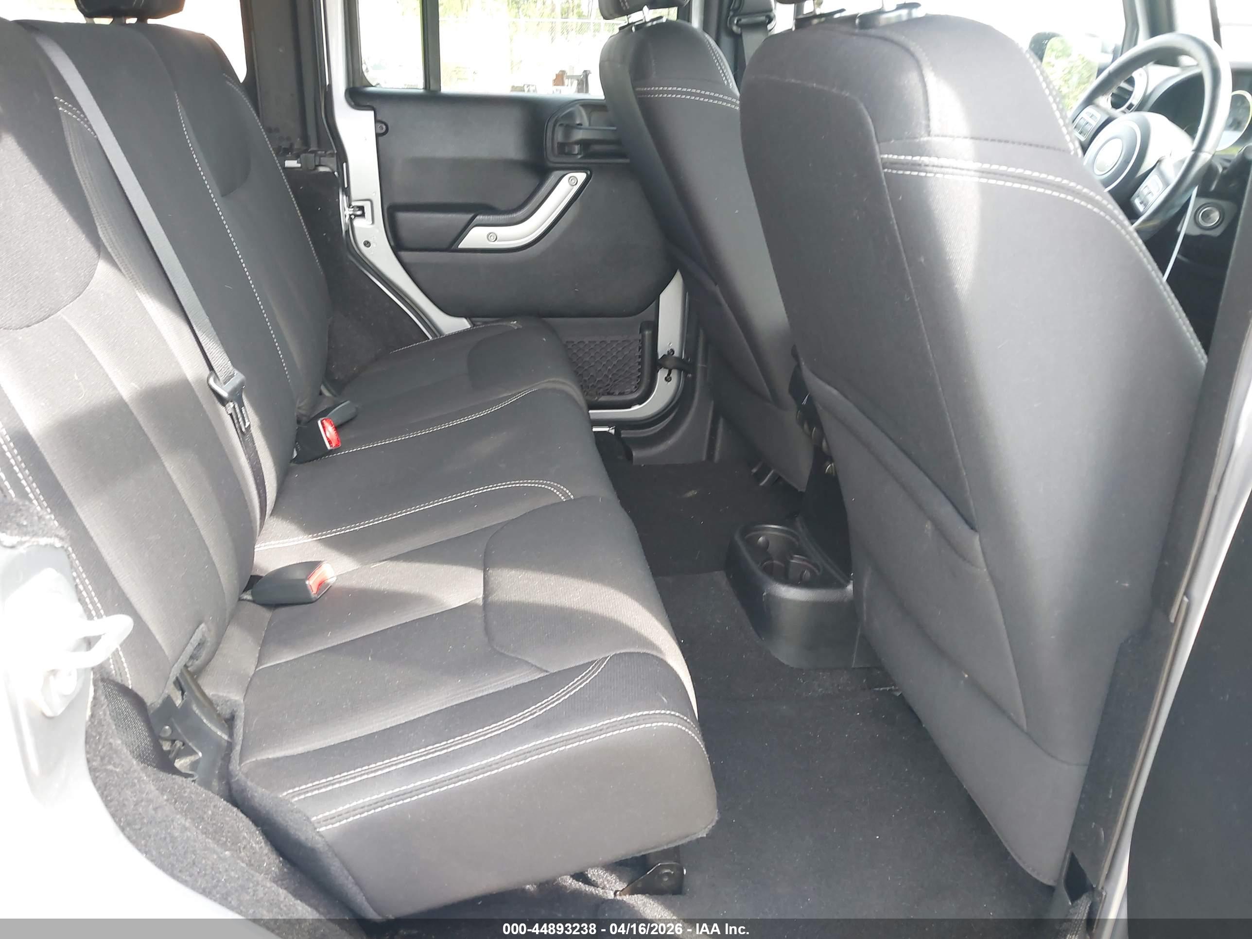JEEP WRANGLER image 8