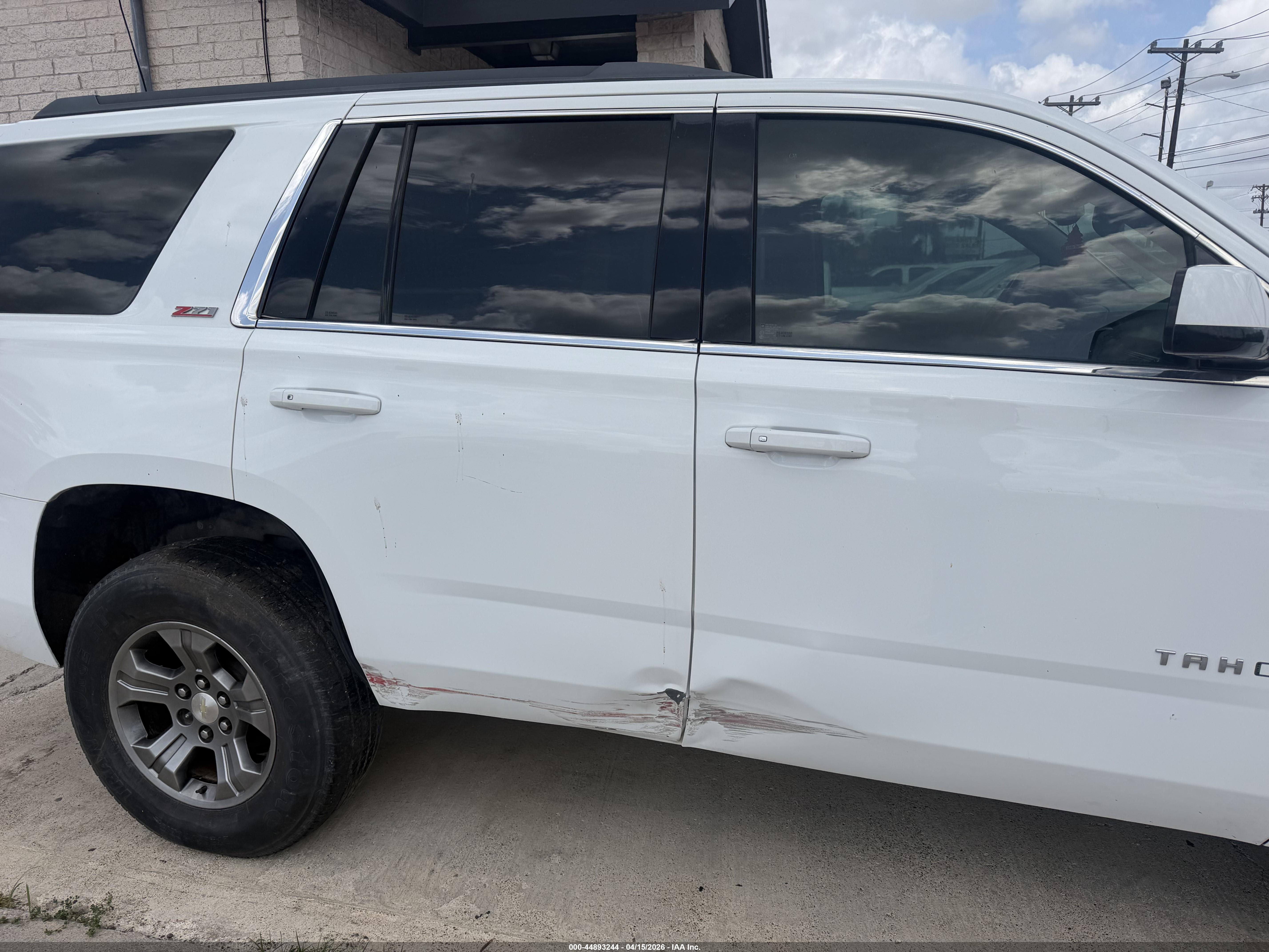CHEVROLET TAHOE image 6