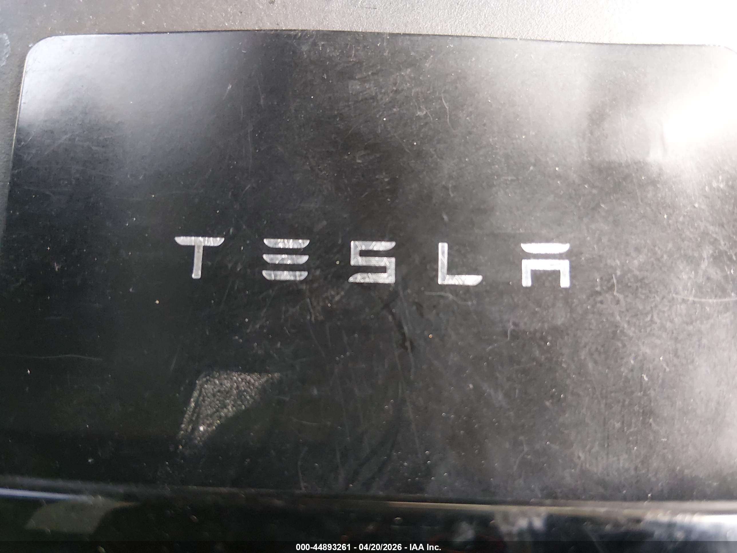 TESLA MODEL image 11