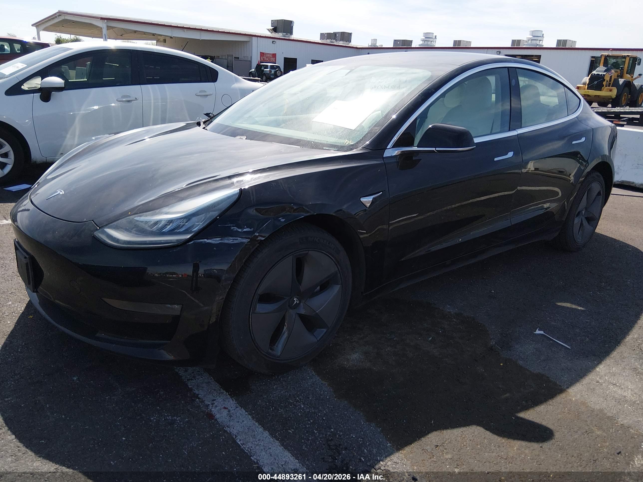 TESLA MODEL image 2