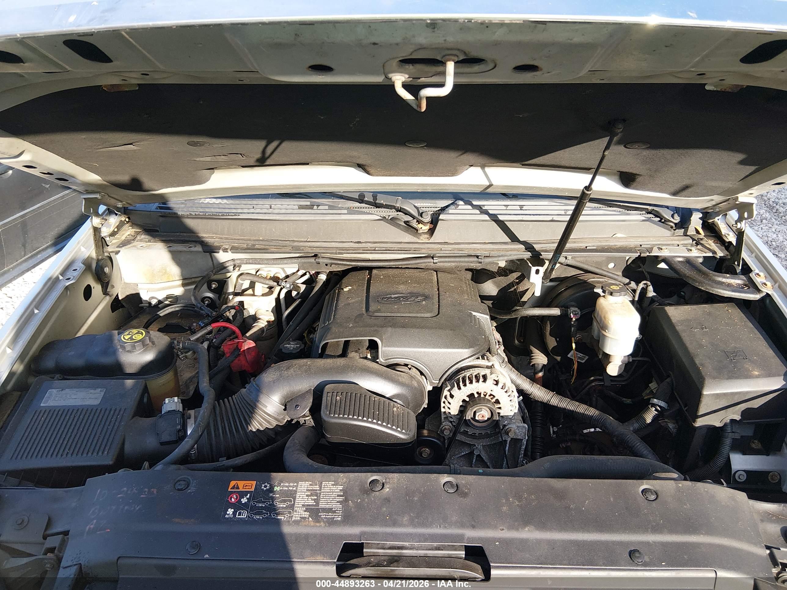 GMC YUKON image 10