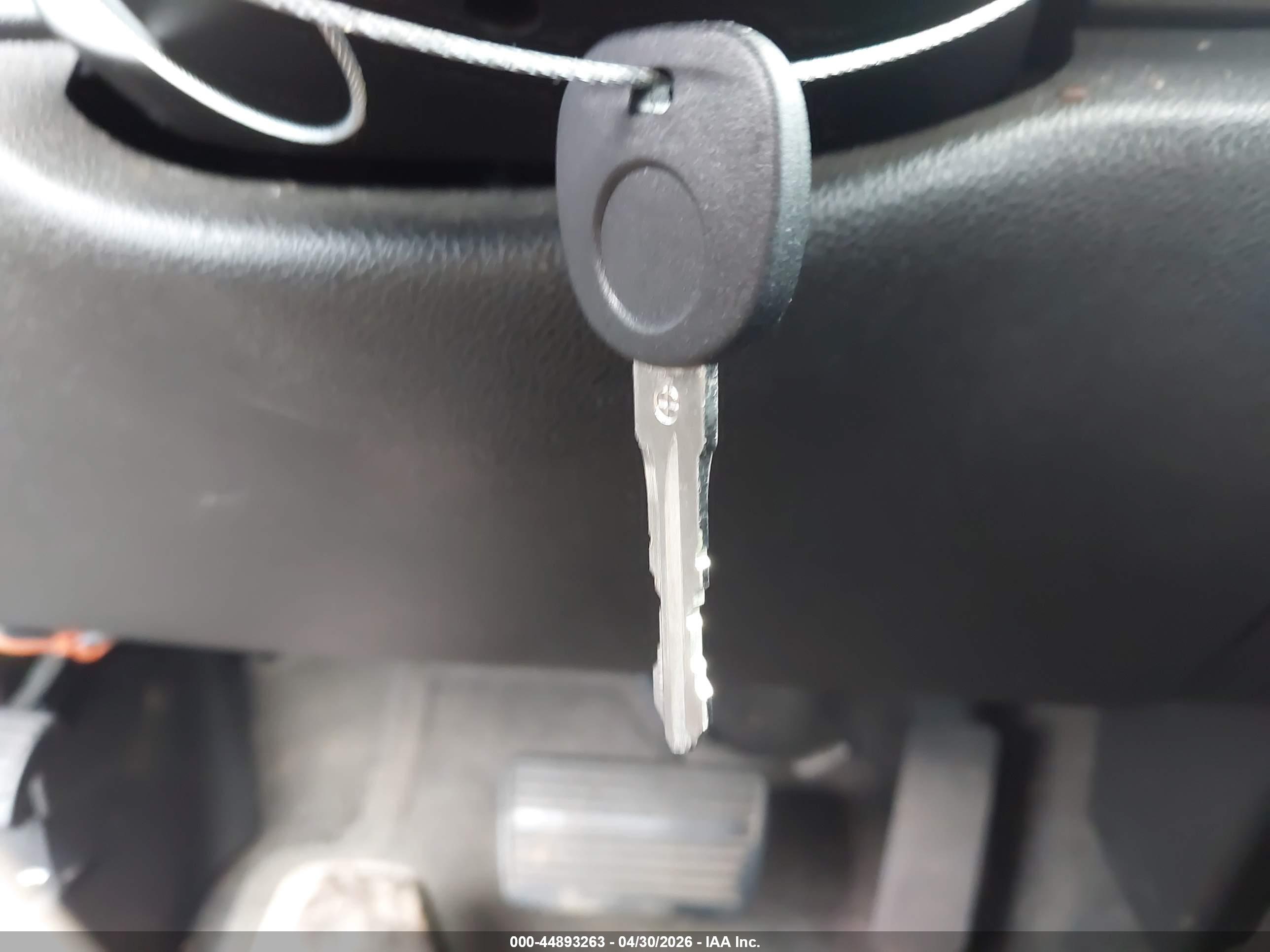 GMC YUKON image 11