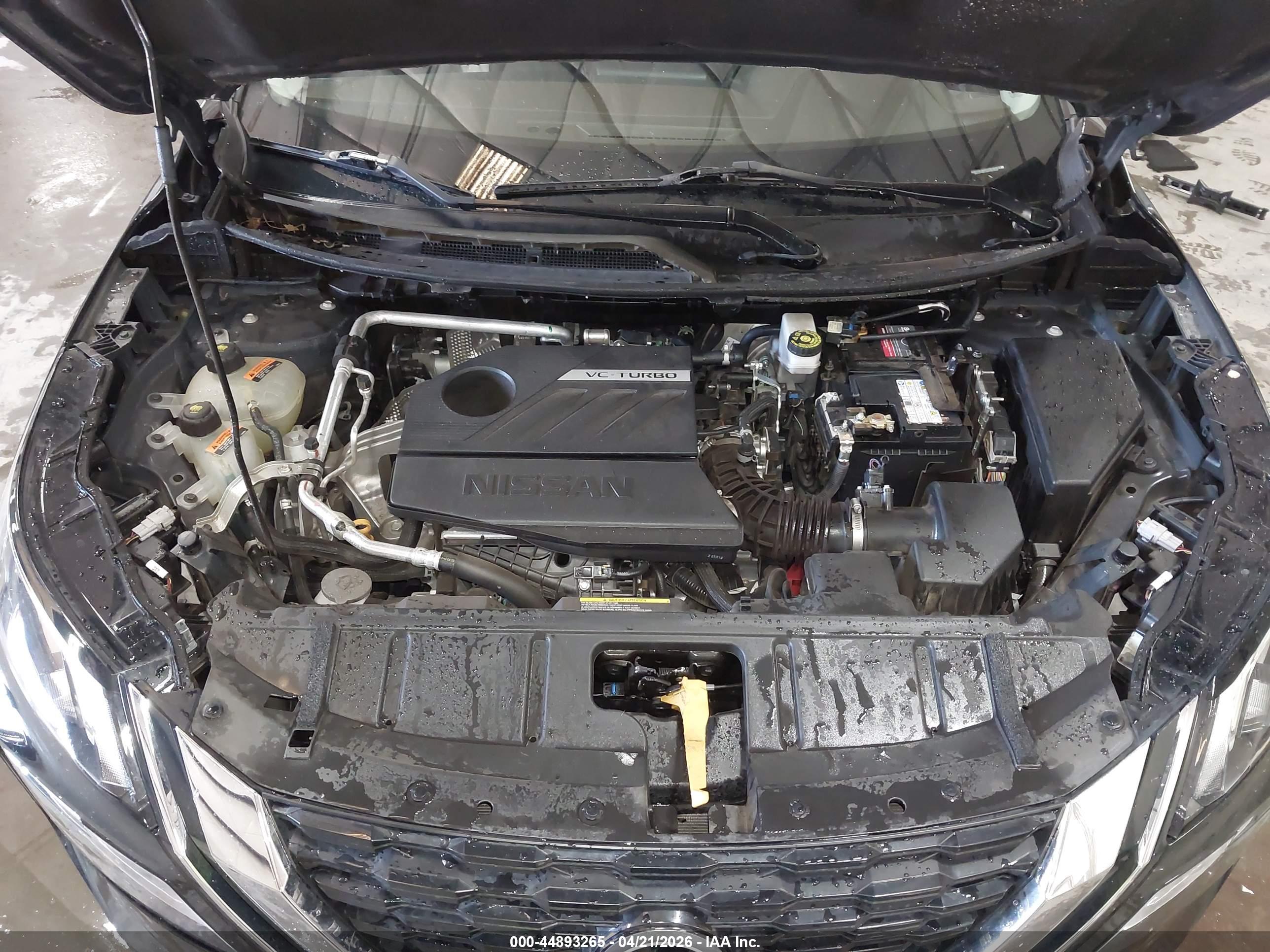 NISSAN ROGUE image 10
