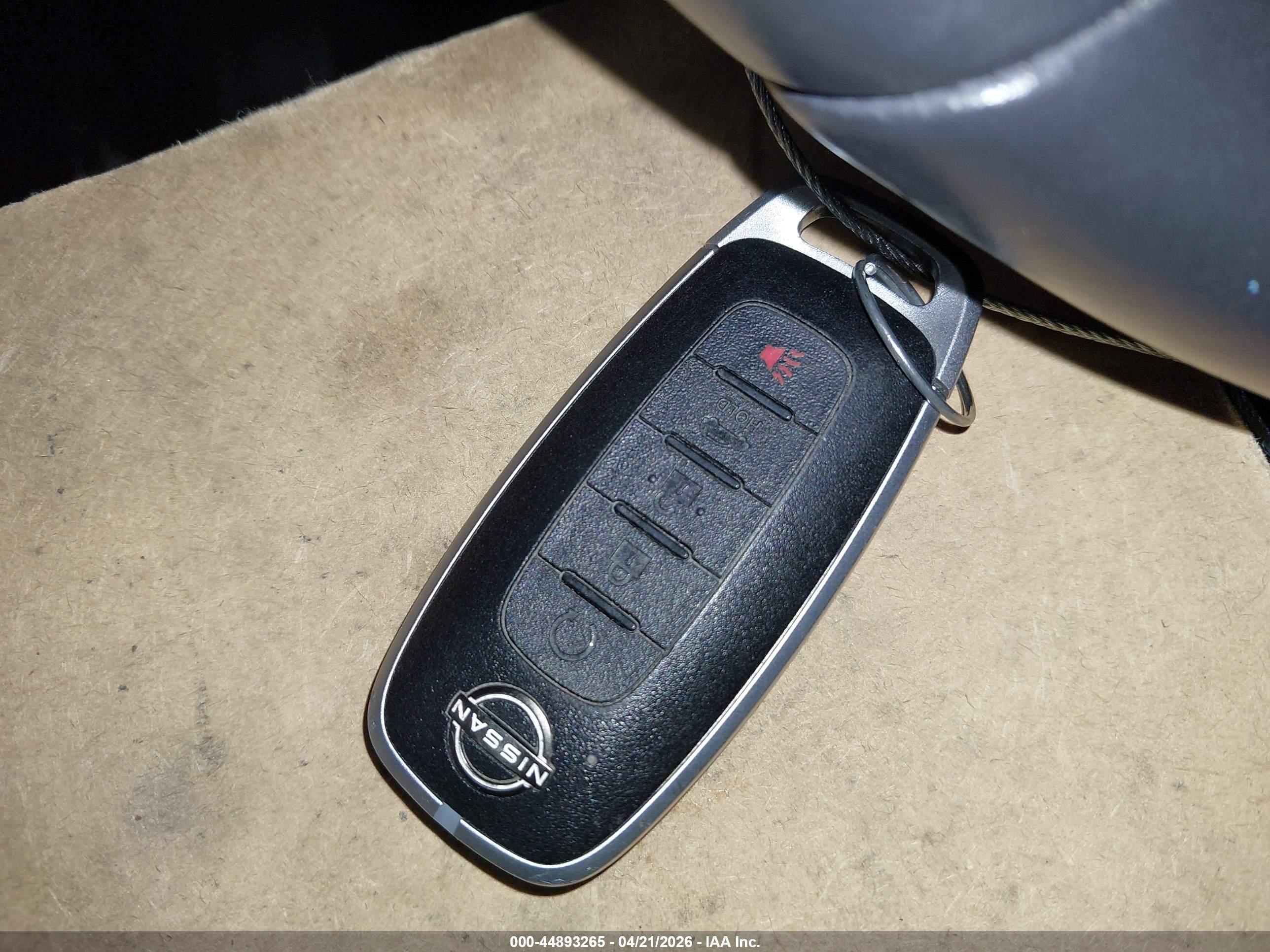 NISSAN ROGUE image 11