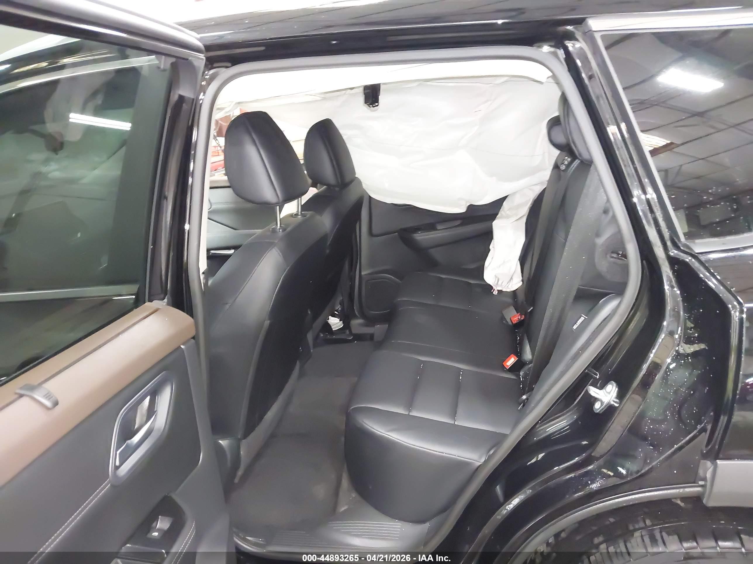 NISSAN ROGUE image 8