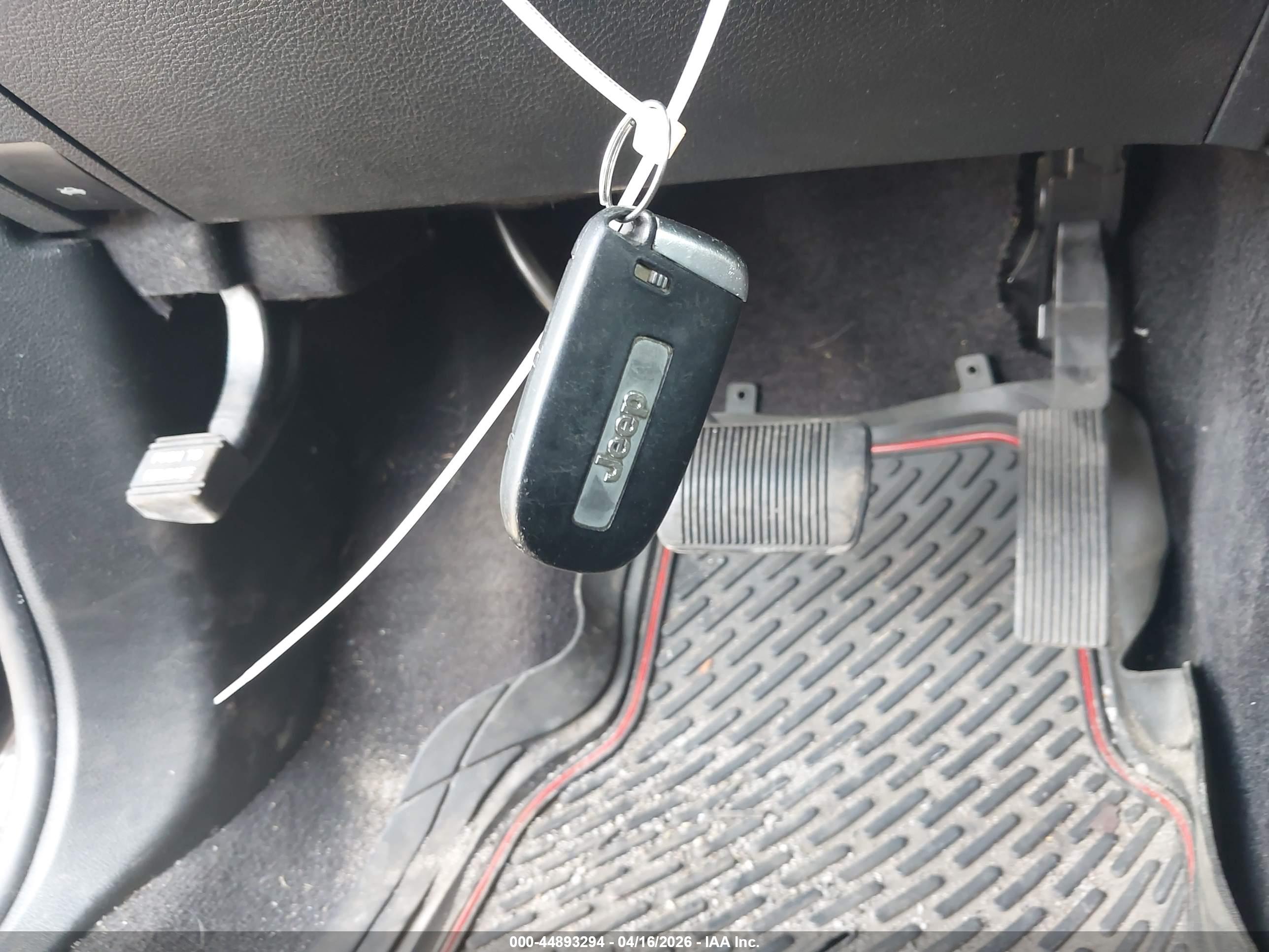 JEEP GRAND image 11