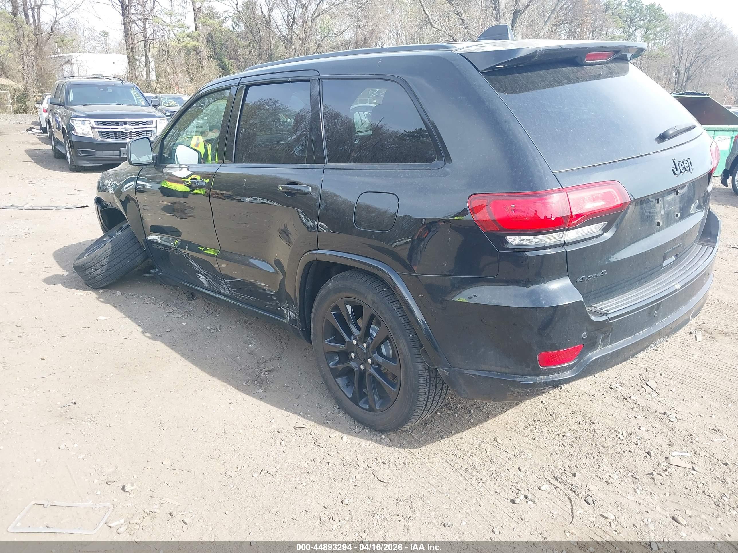 JEEP GRAND image 3
