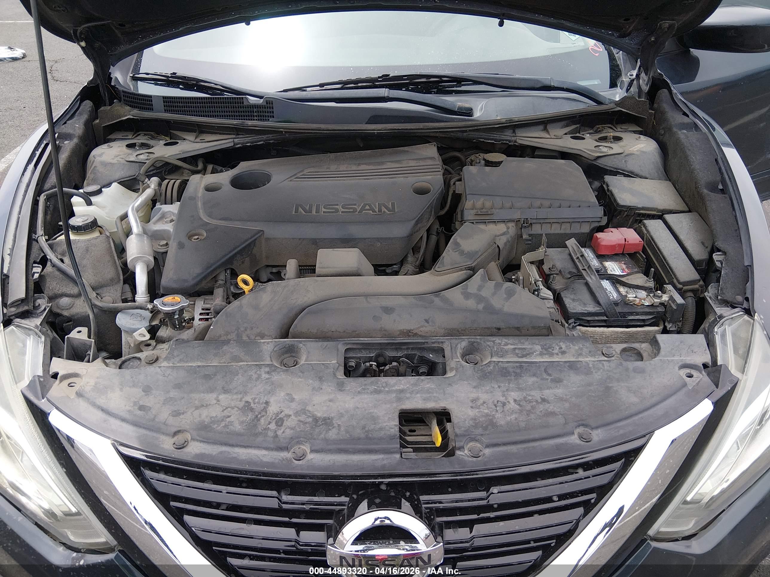NISSAN ALTIMA image 10