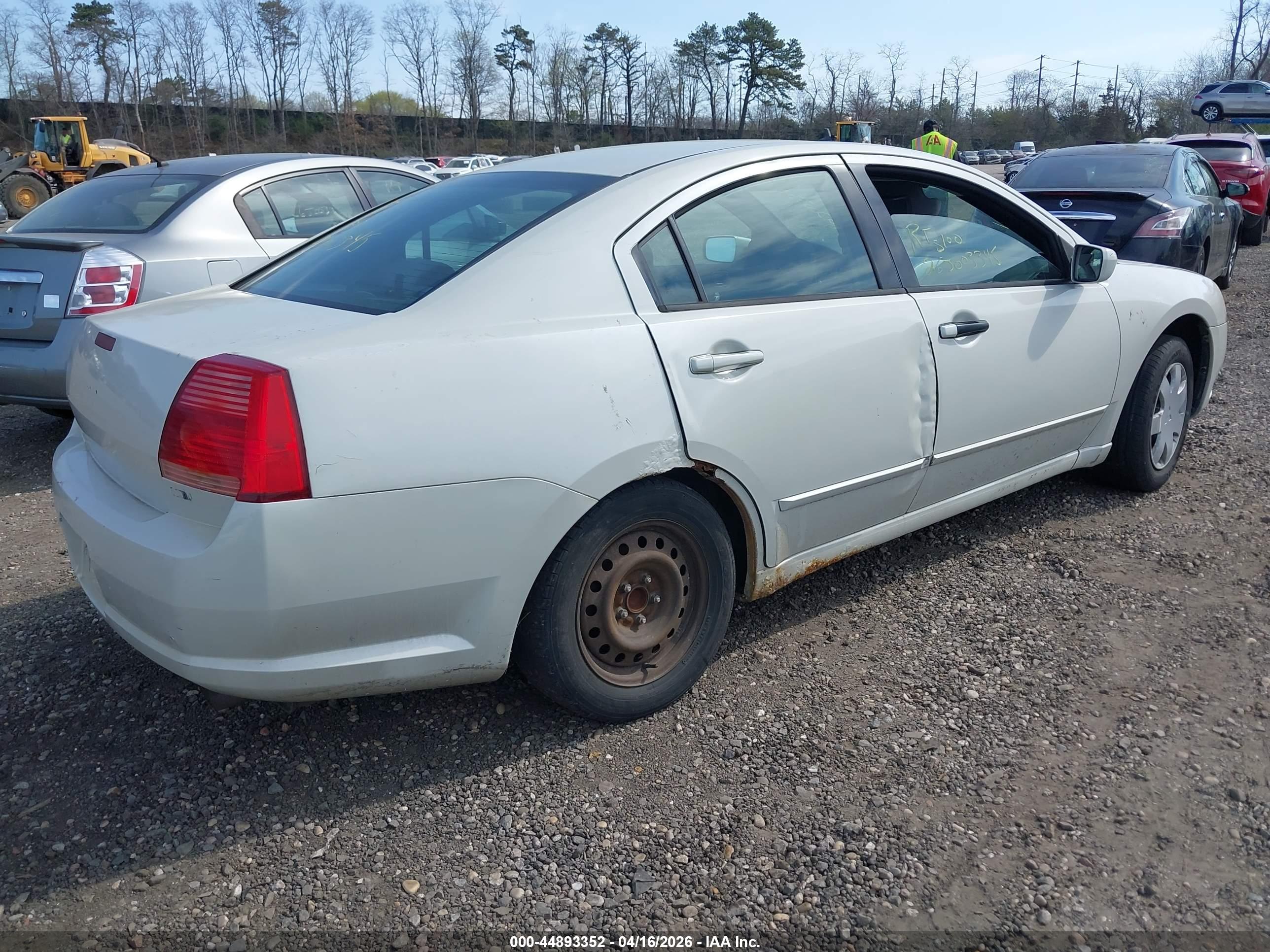 MITSUBISHI GALANT image 4
