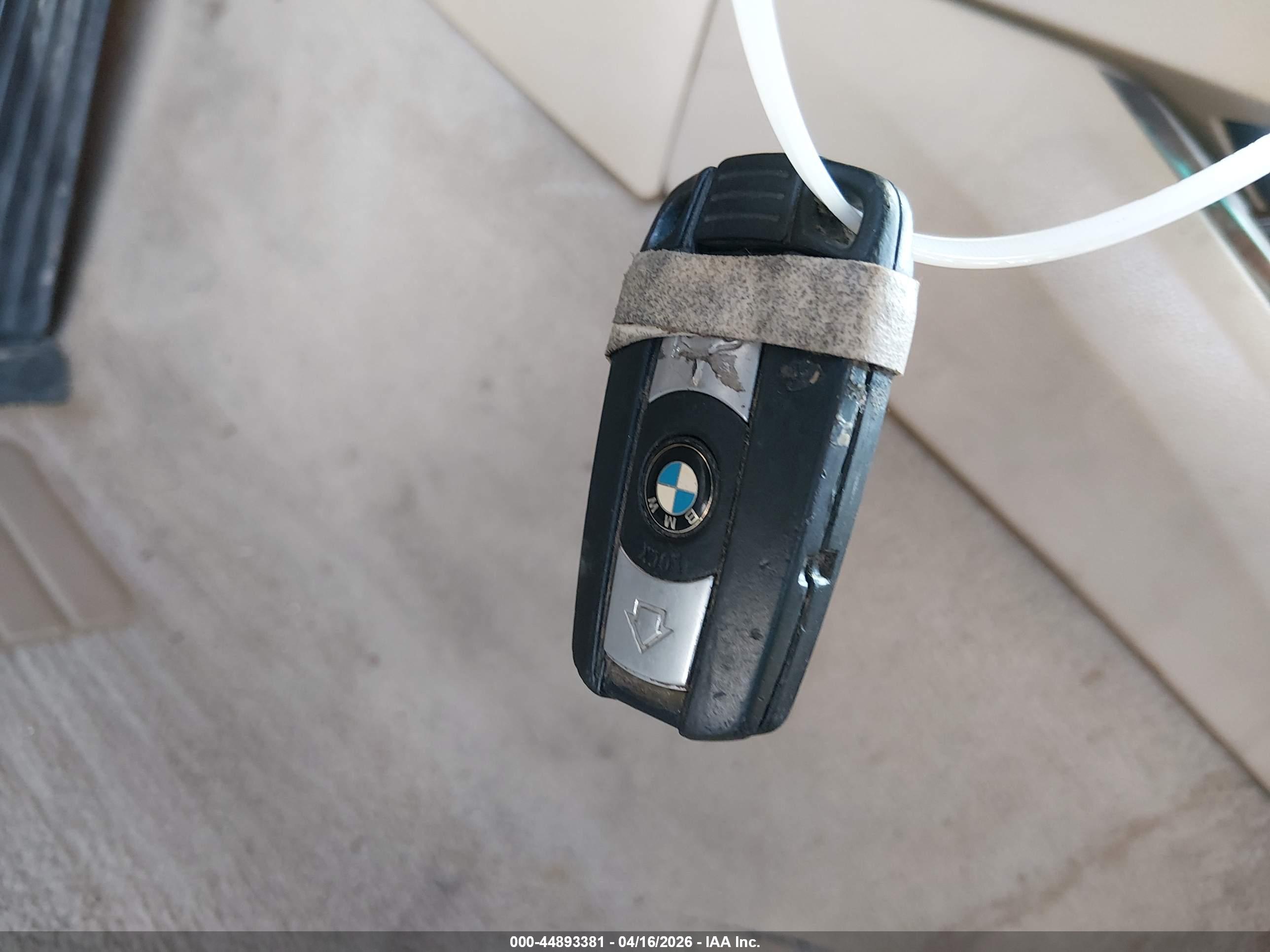 BMW 328I image 11