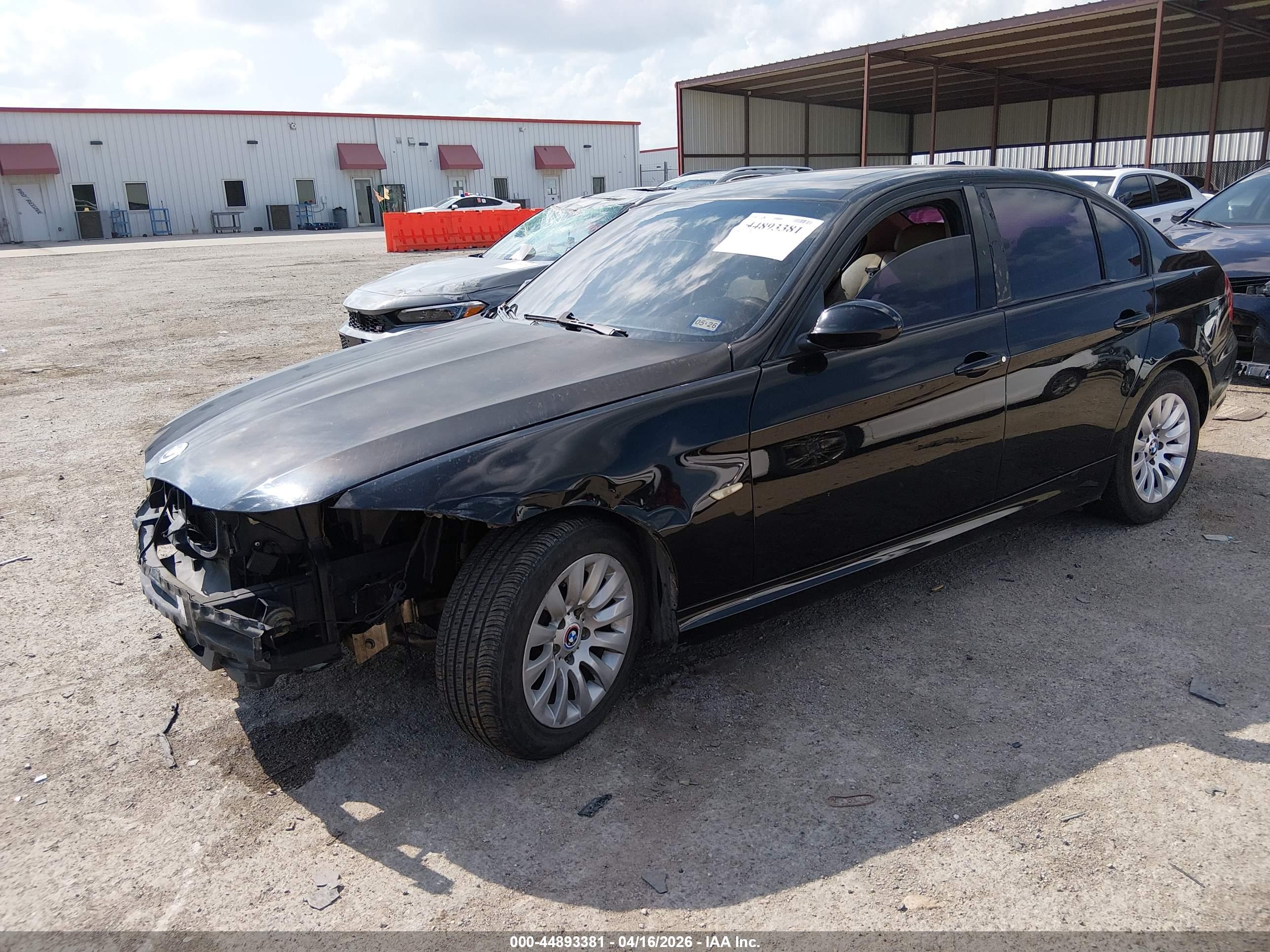 BMW 328I image 2