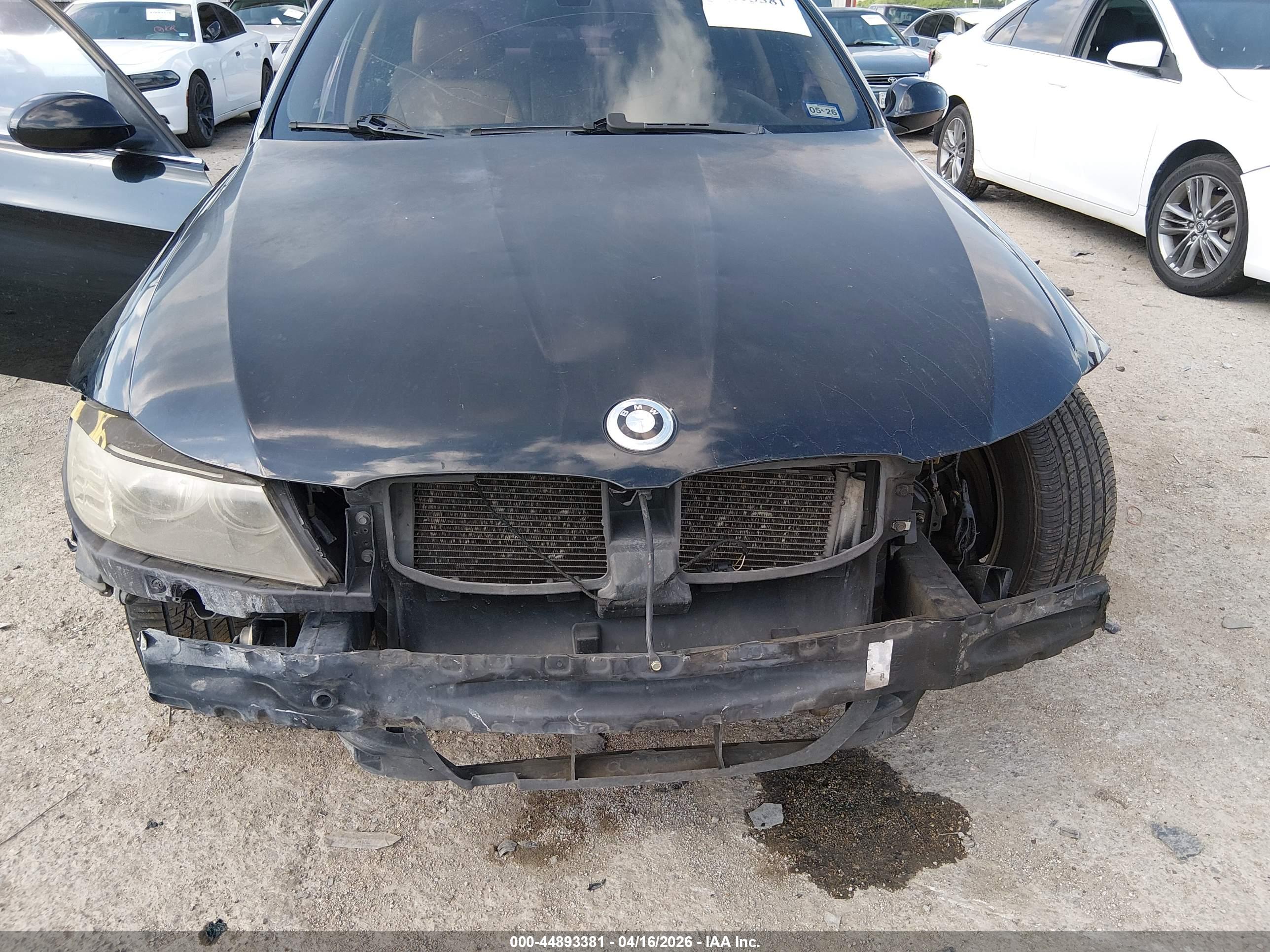 BMW 328I image 6