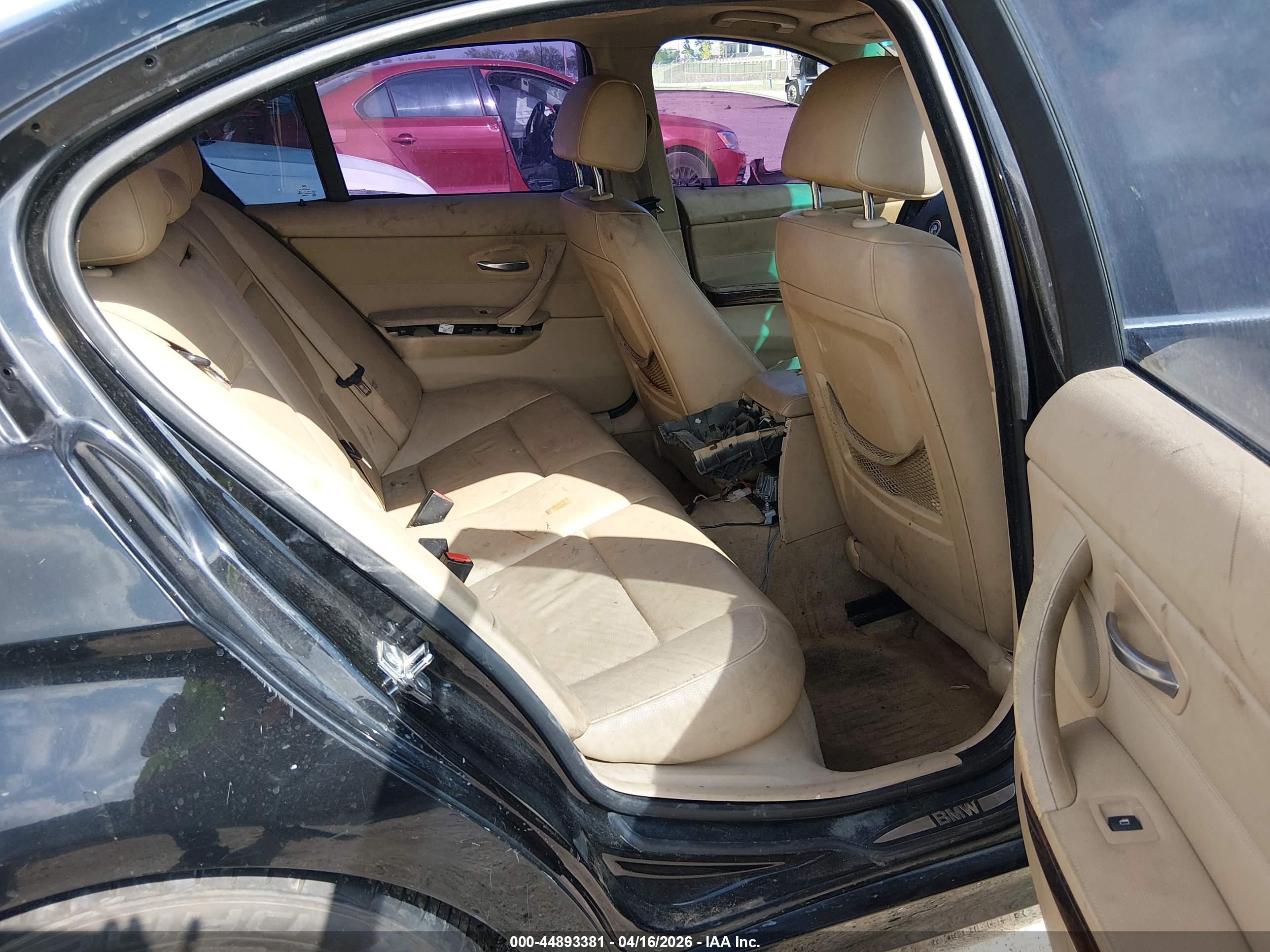 BMW 328I image 8