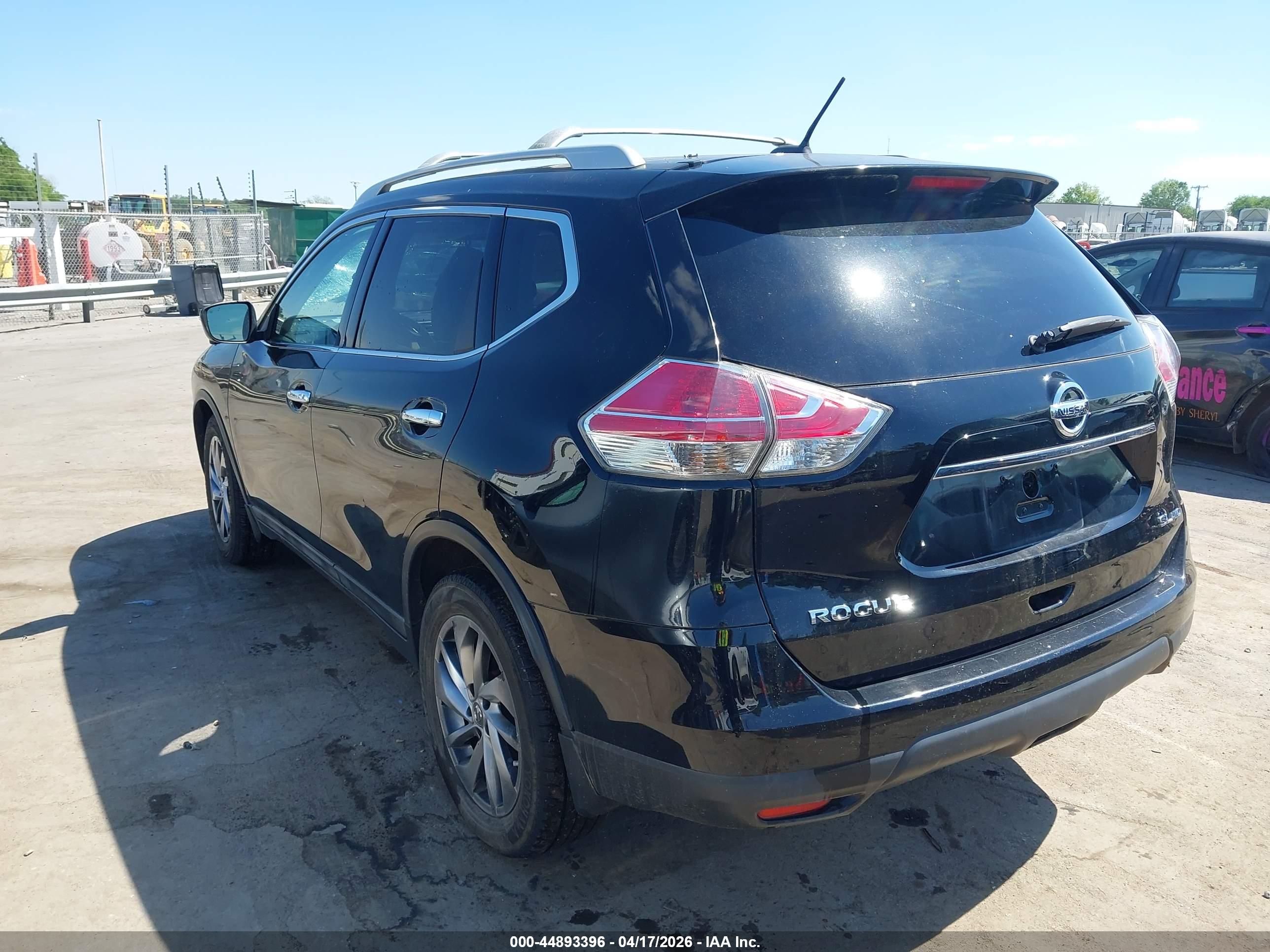 NISSAN ROGUE image 3