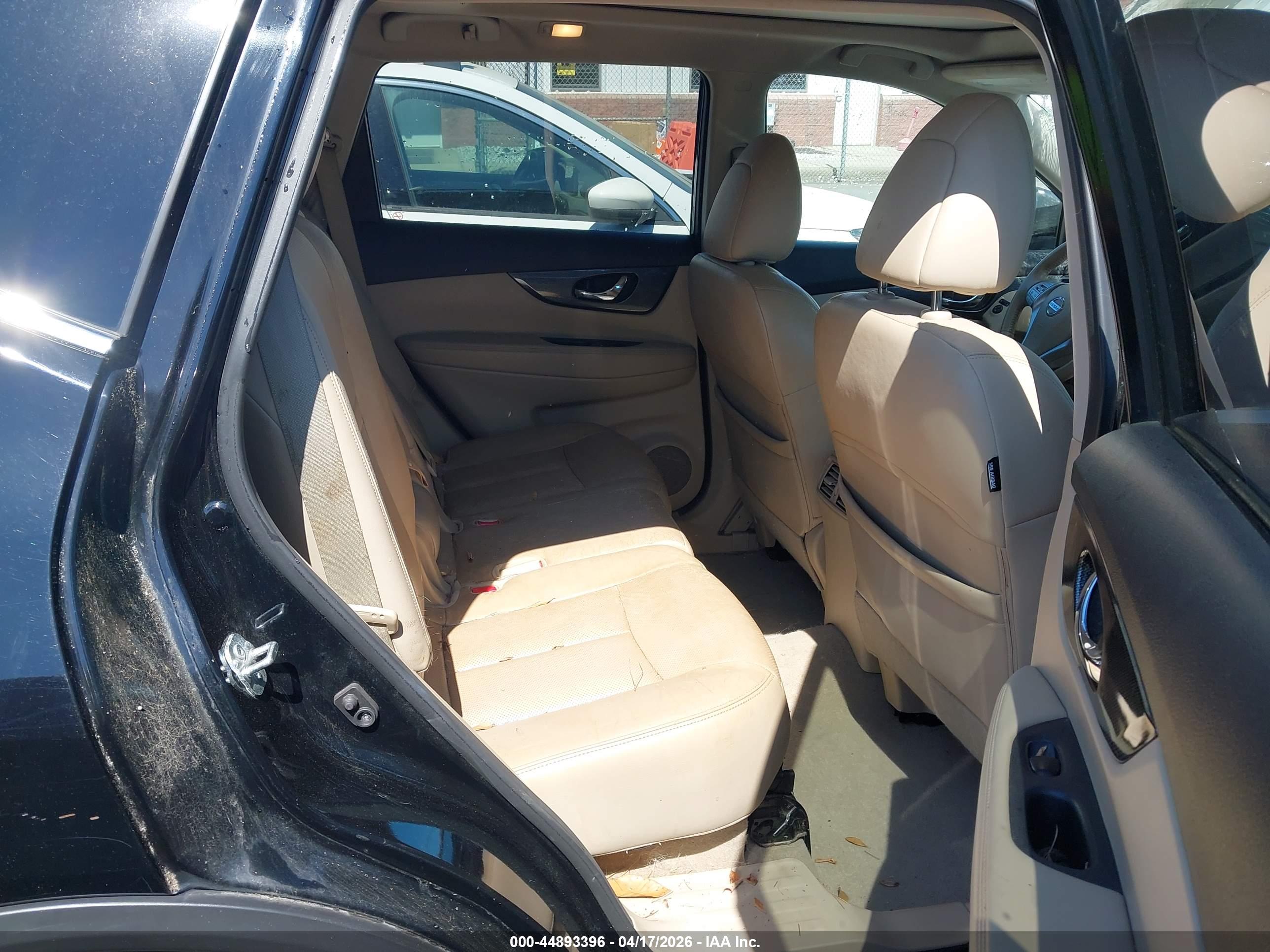 NISSAN ROGUE image 8