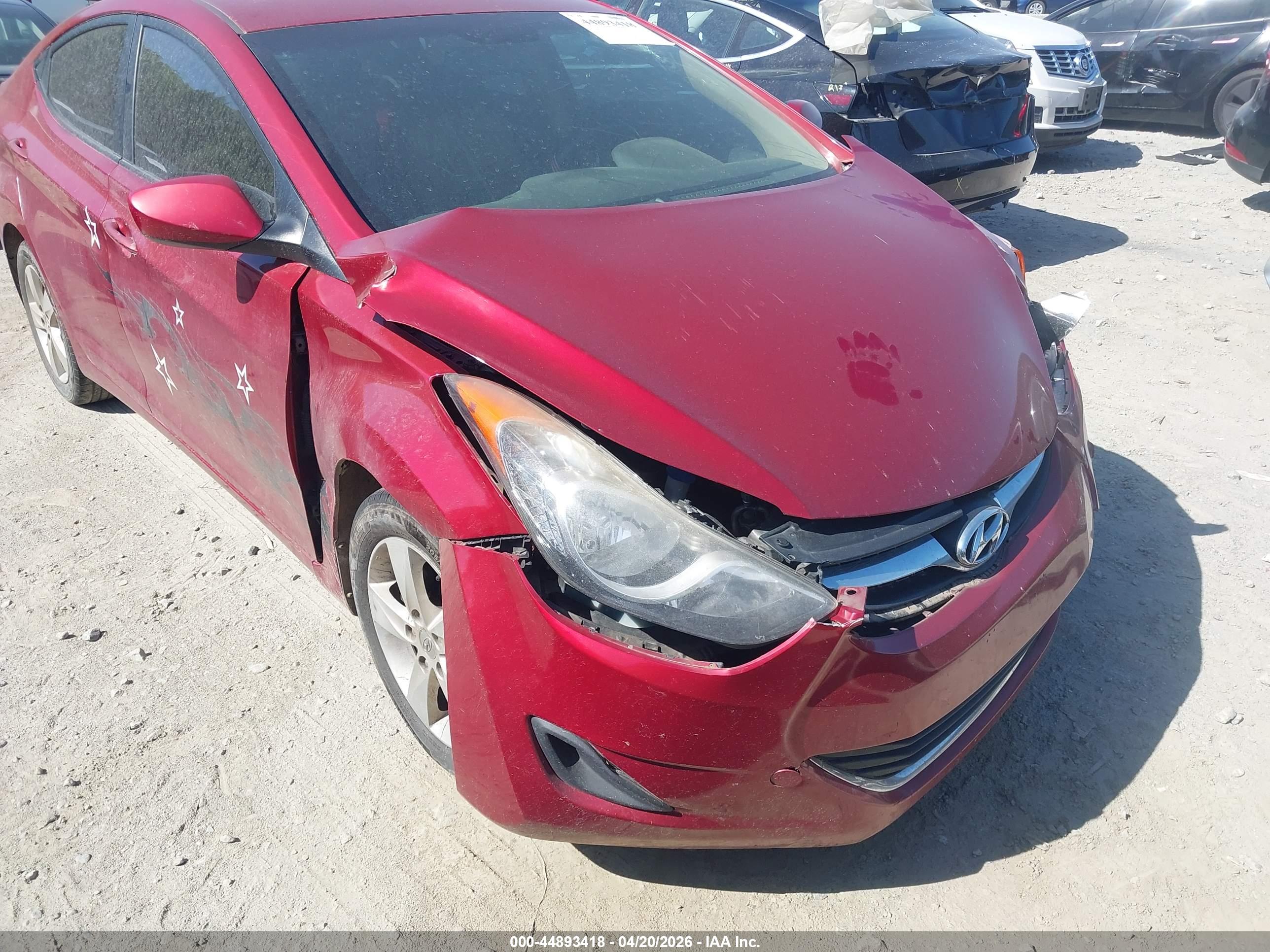 HYUNDAI ELANTRA image 6