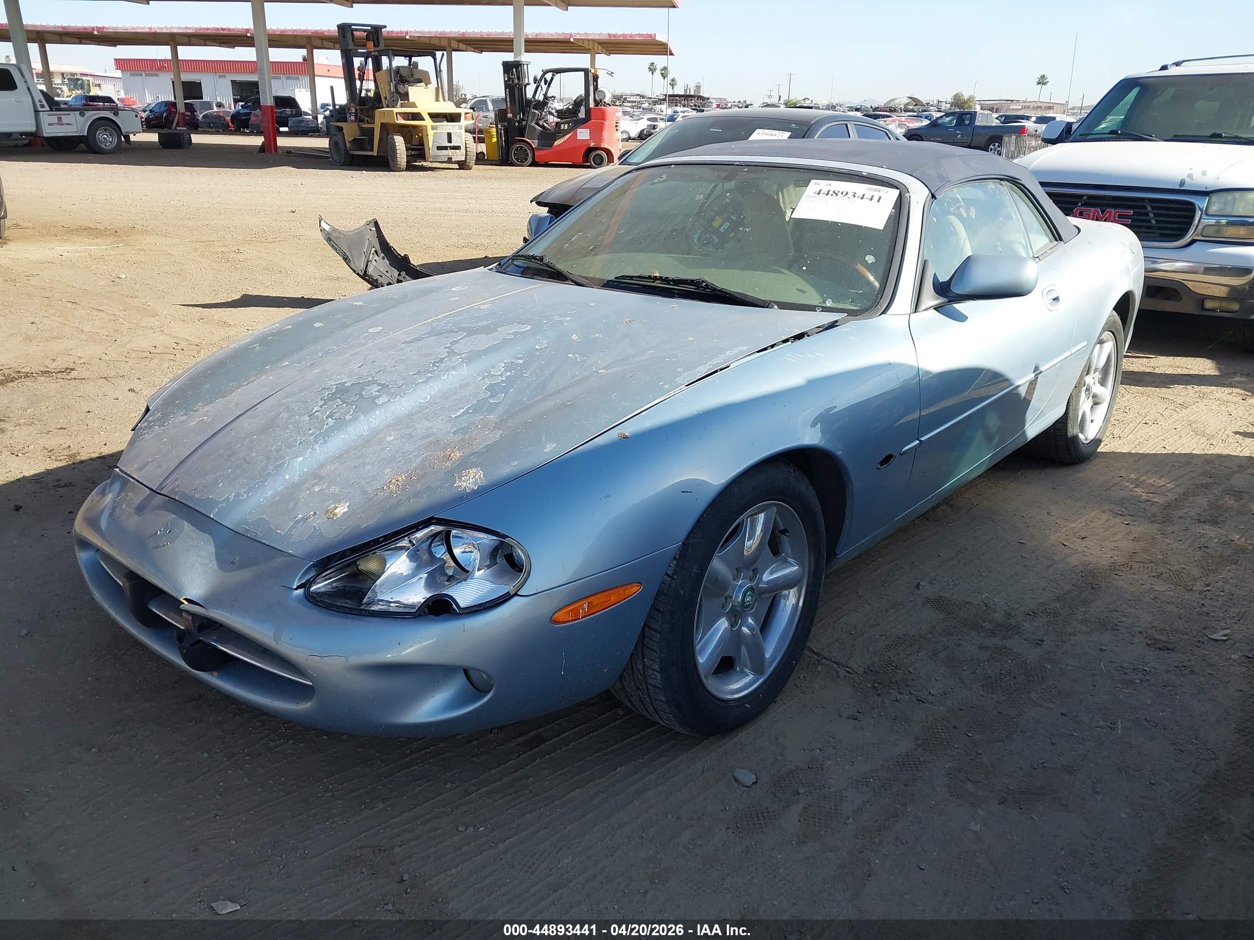 JAGUAR XK8 image 2