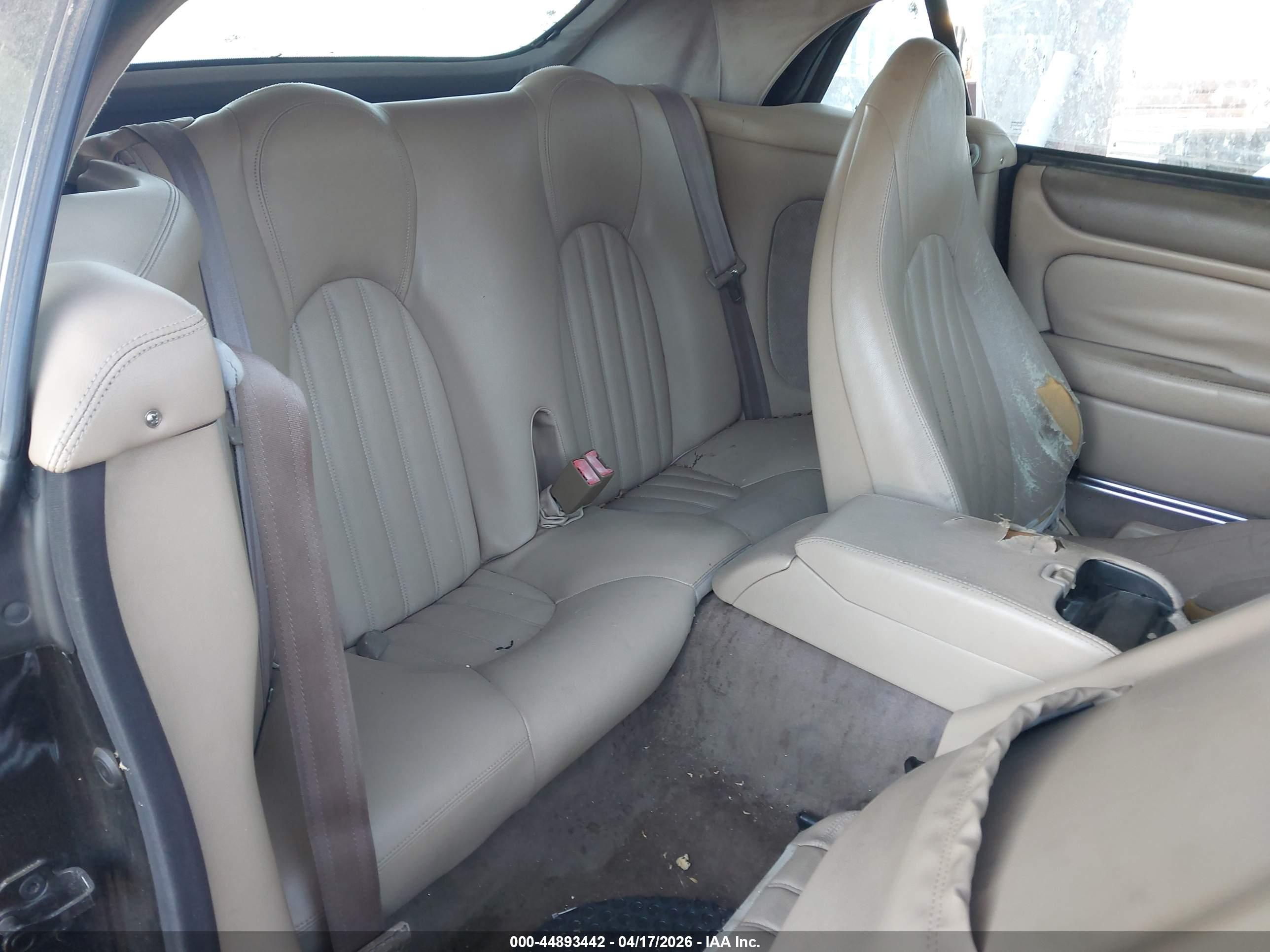 JAGUAR XK8 image 8