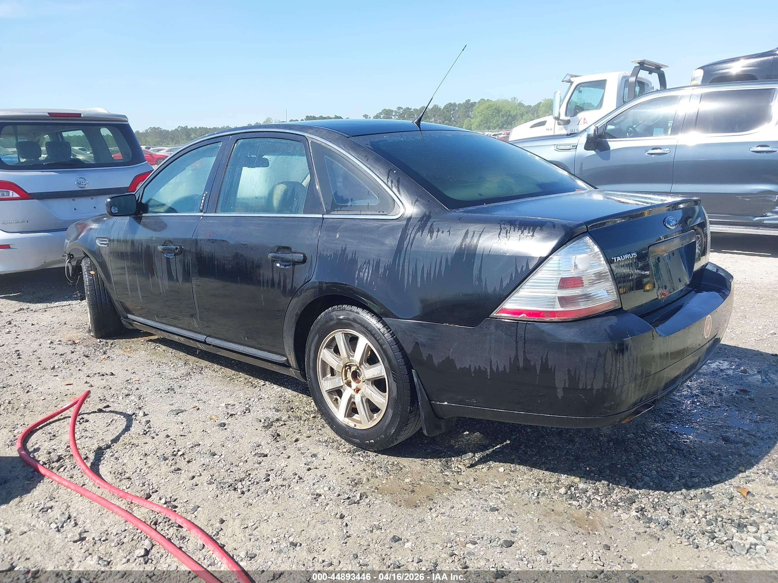 FORD TAURUS image 3