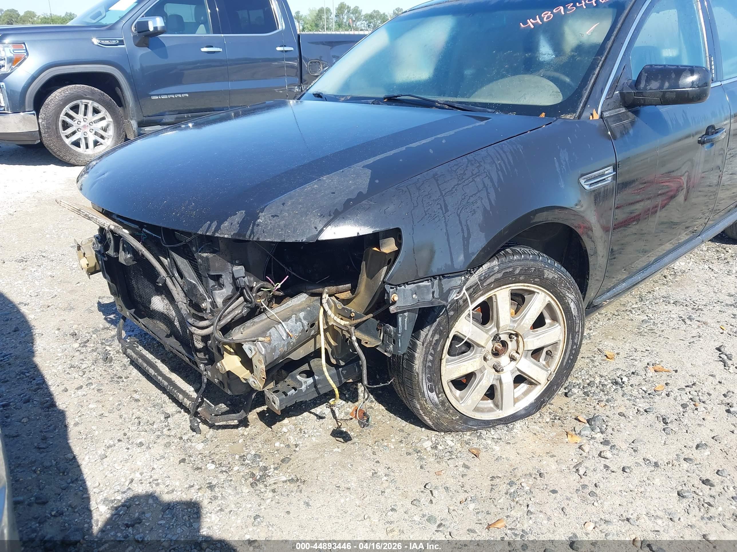 FORD TAURUS image 6