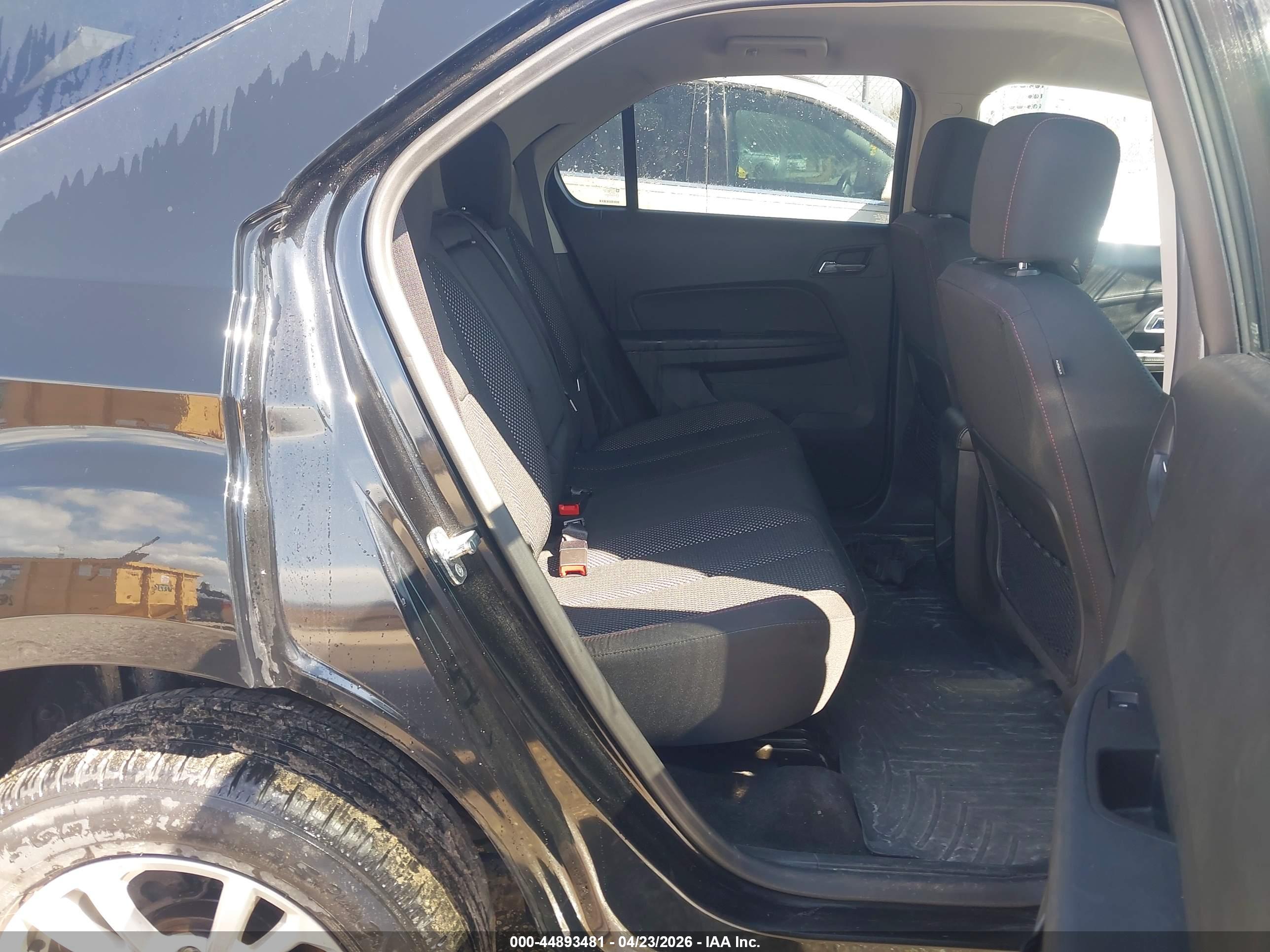 CHEVROLET EQUINOX image 8