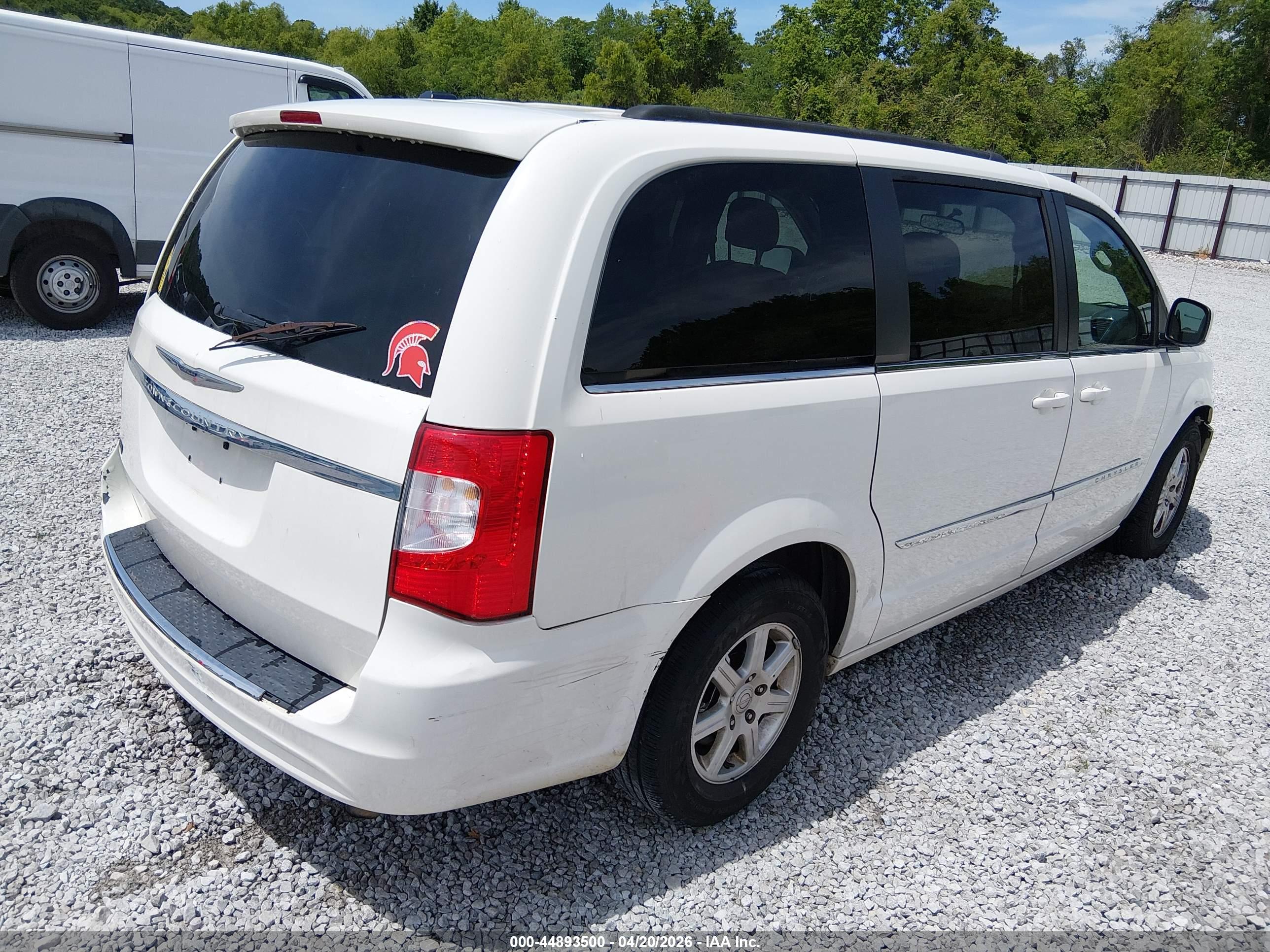 CHRYSLER TOWN image 4