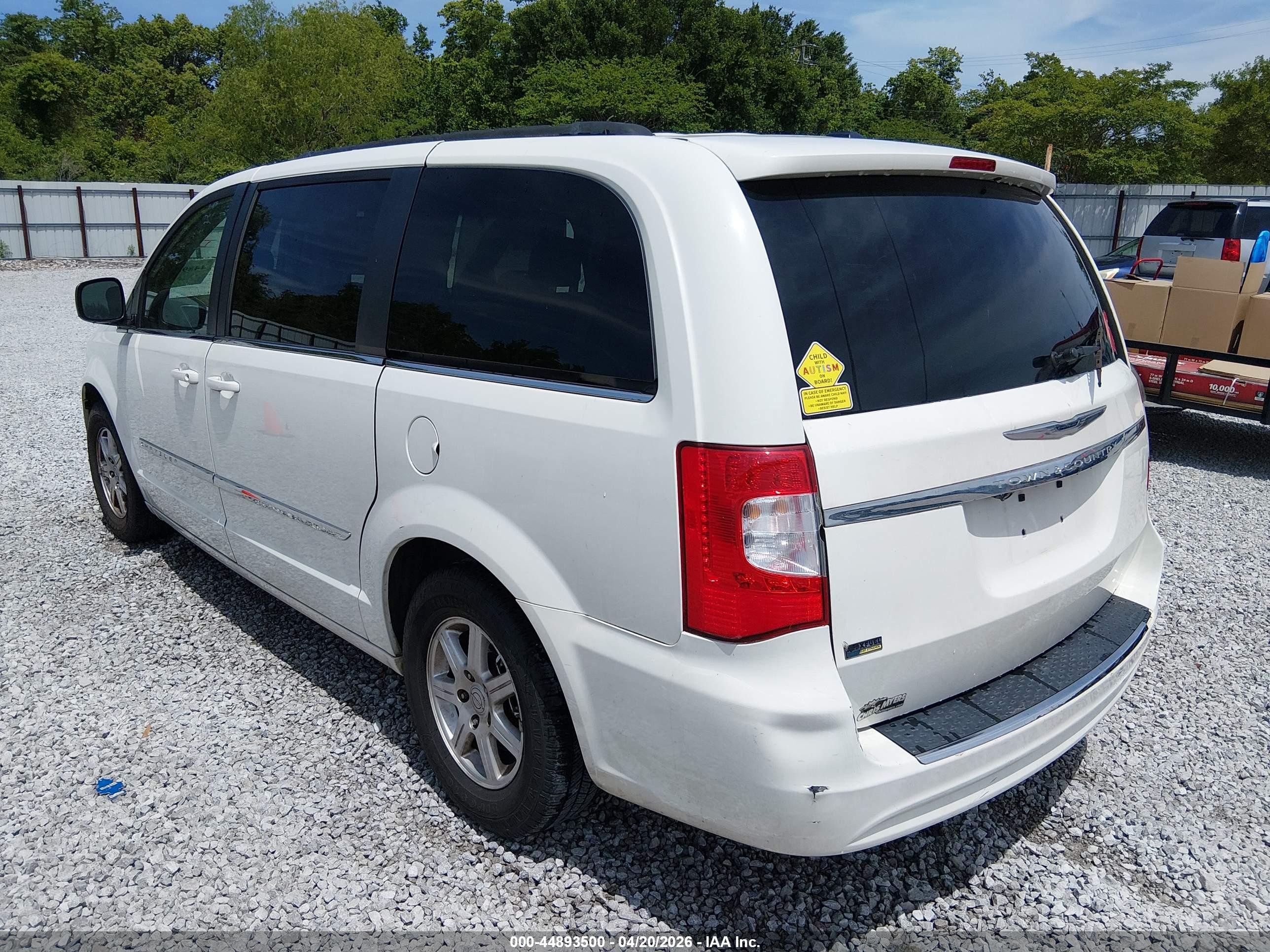 CHRYSLER TOWN image 6