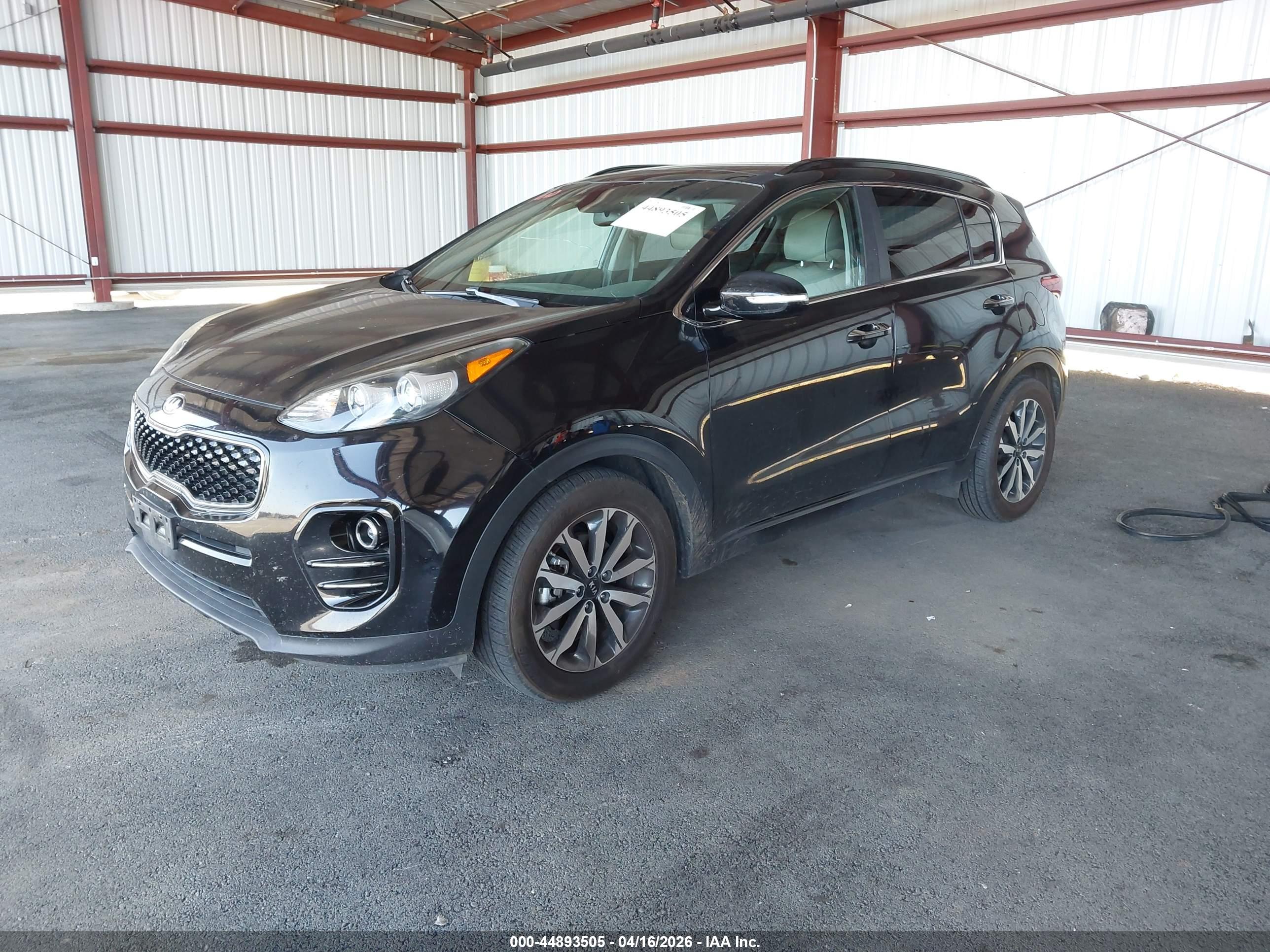 KIA SPORTAGE image 2