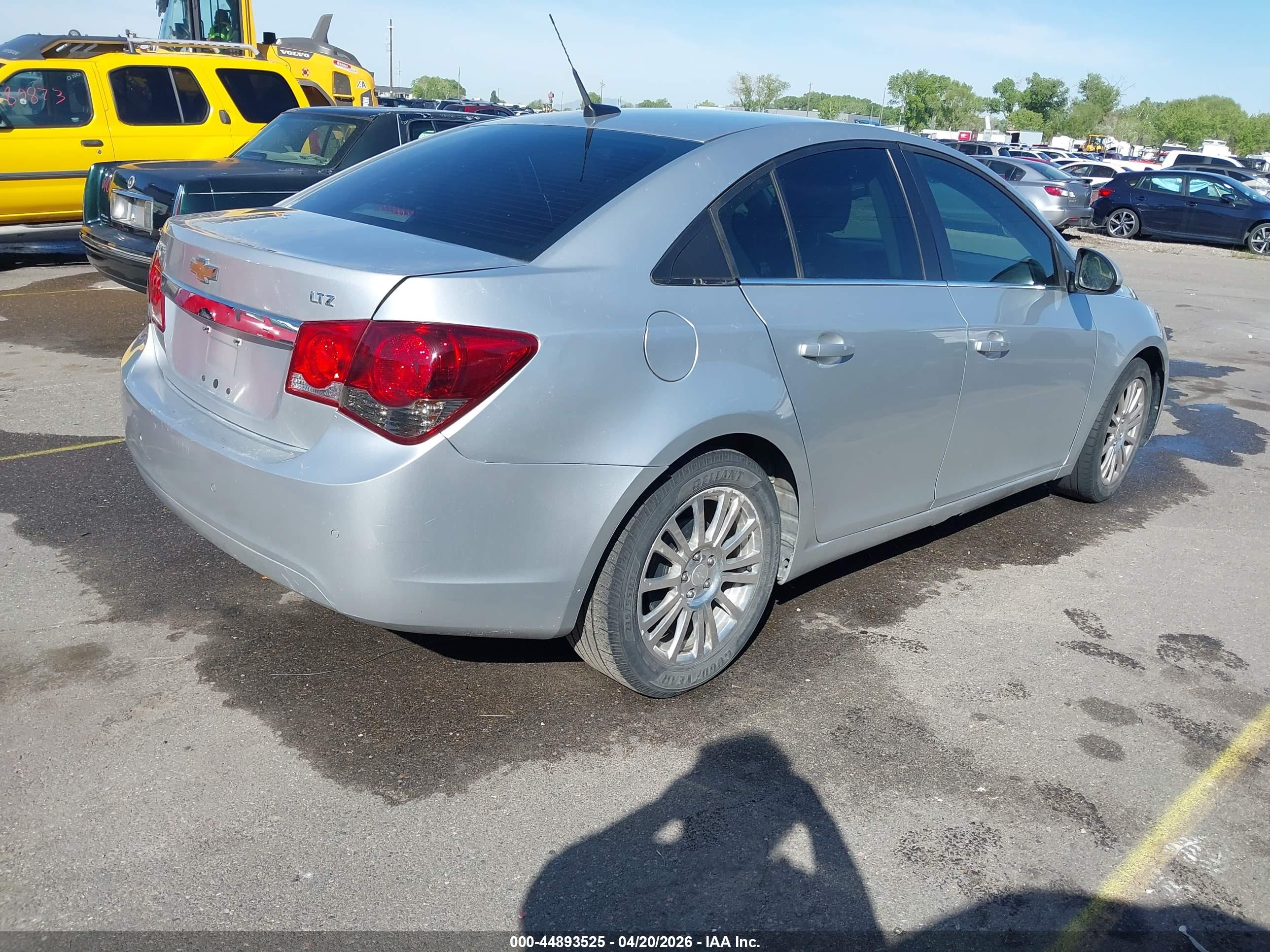 CHEVROLET CRUZE image 4