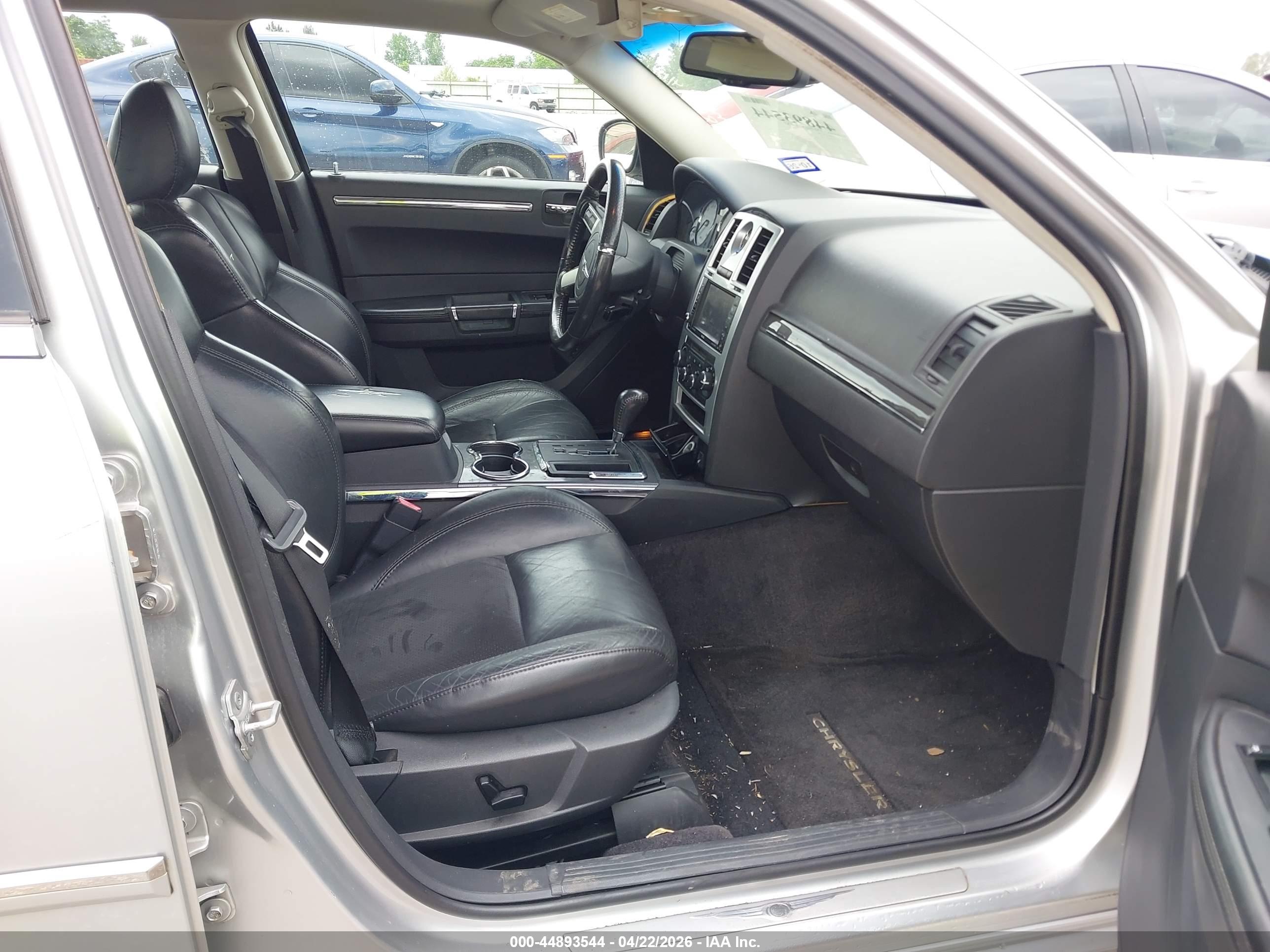 CHRYSLER 300C image 5