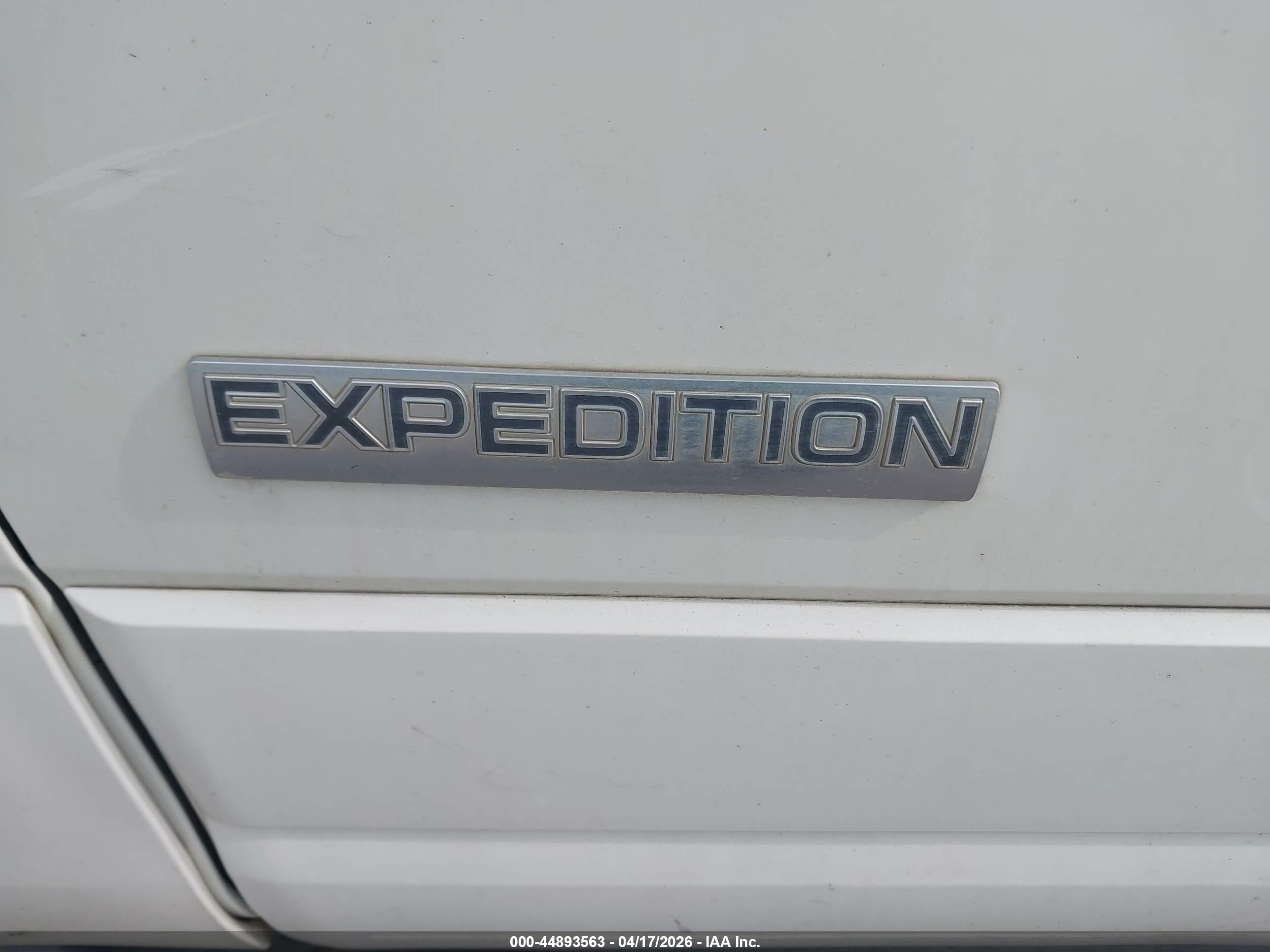 FORD EXPEDITION image 6