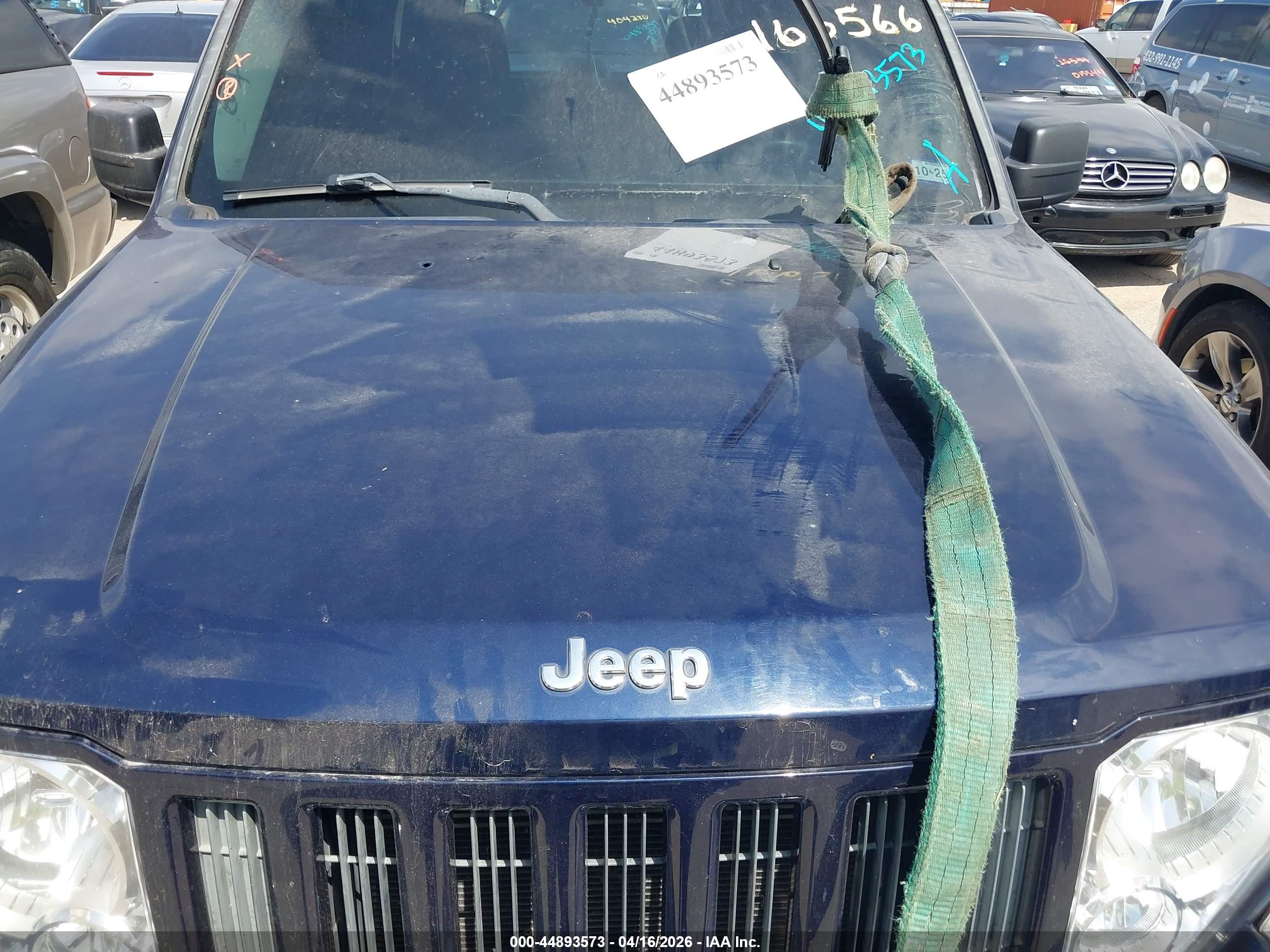 JEEP LIBERTY image 10