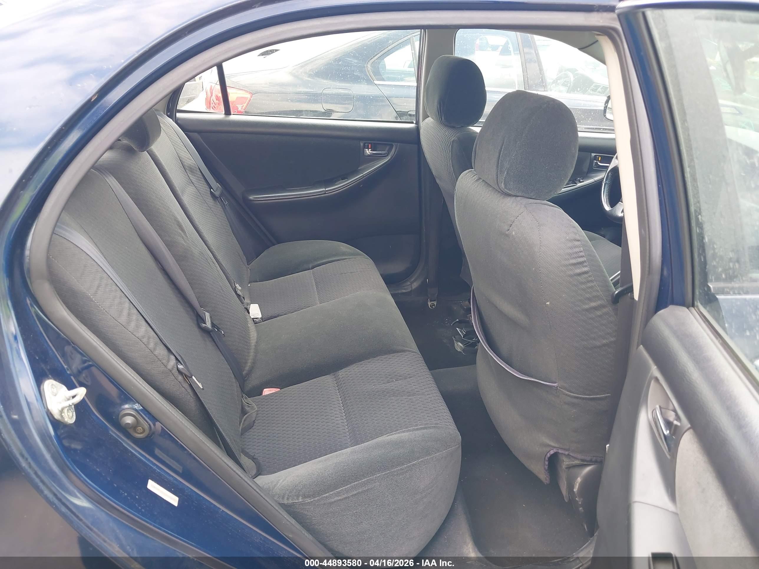 TOYOTA COROLLA image 8