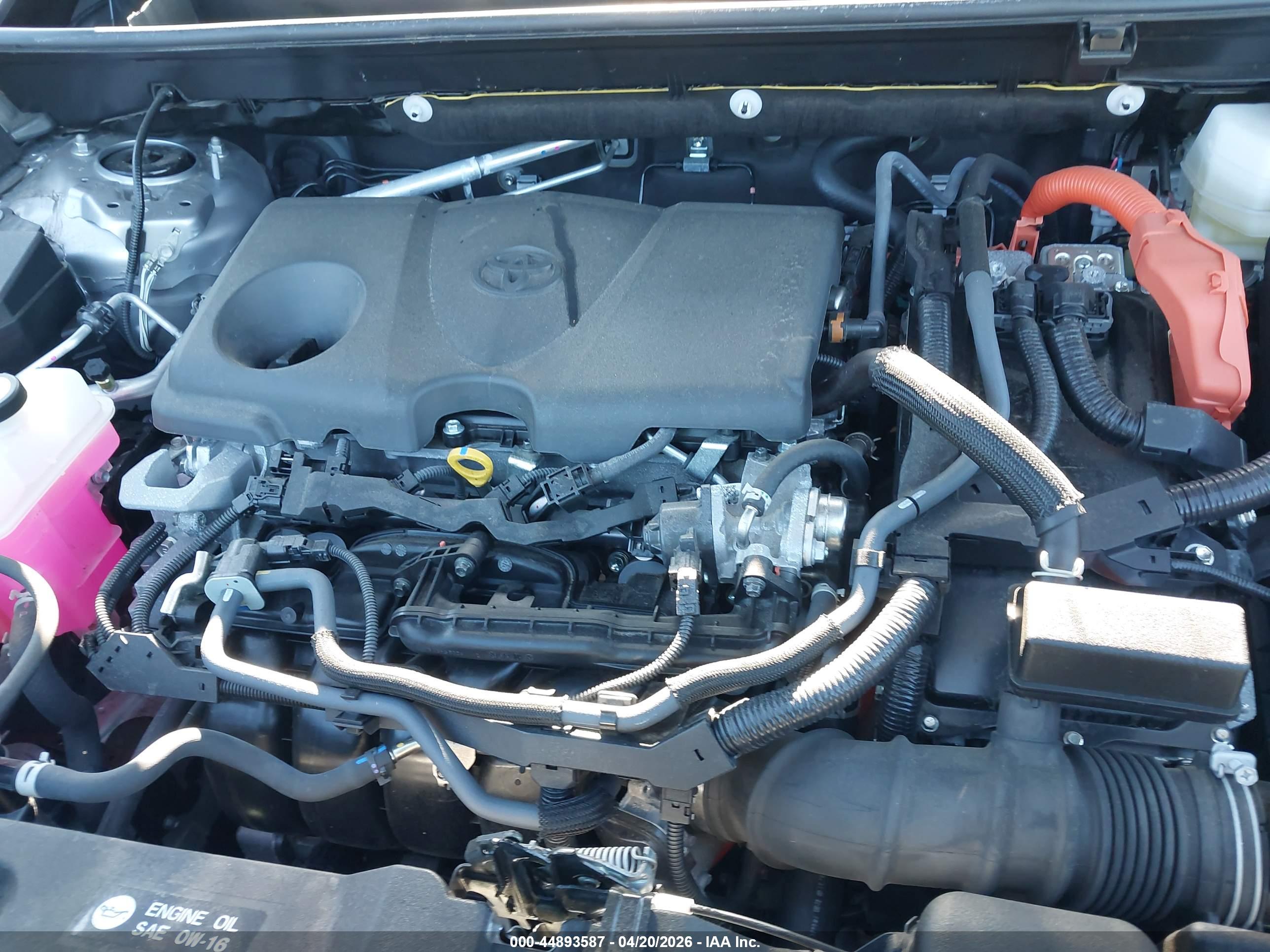TOYOTA RAV4 image 10