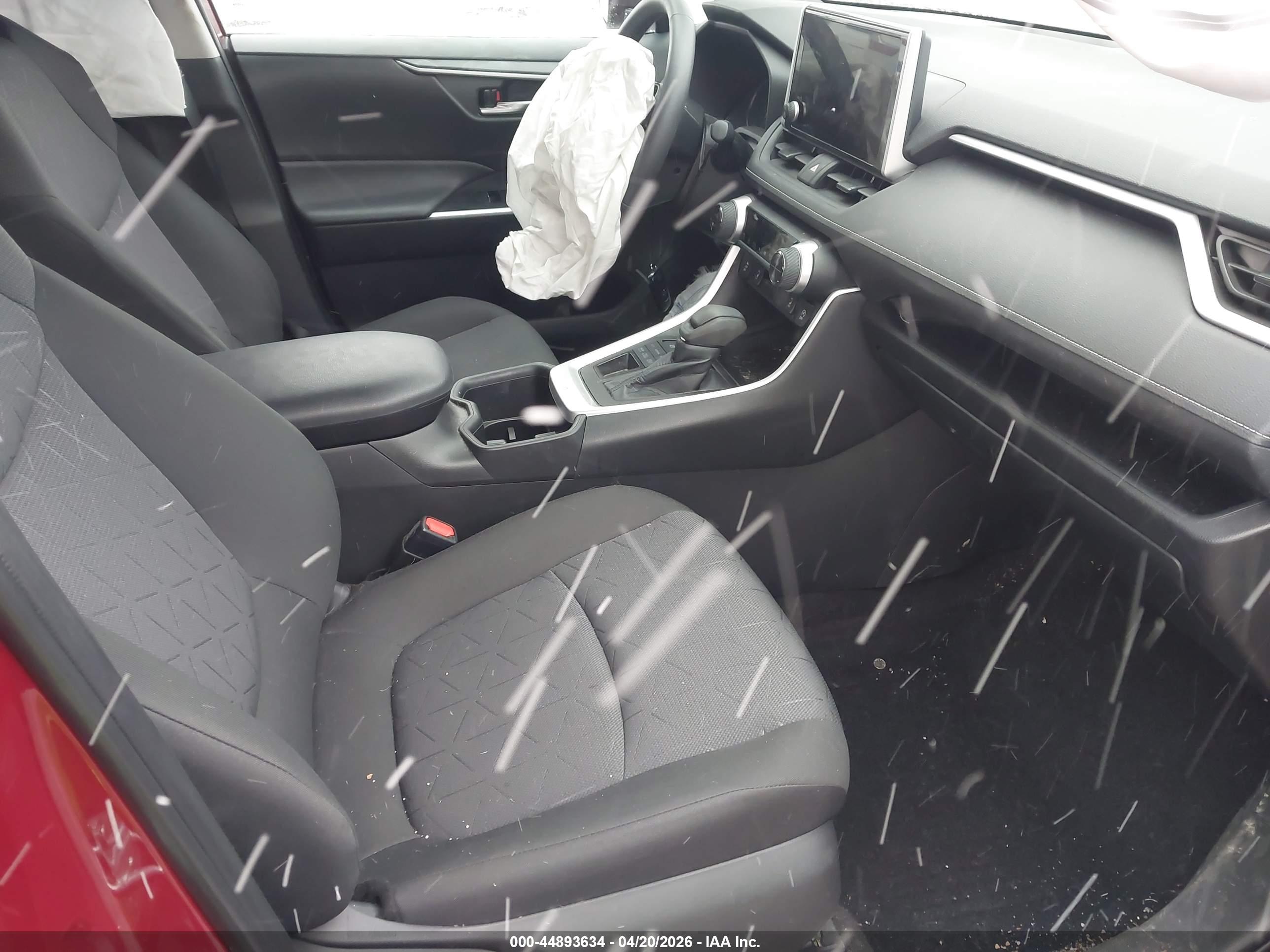 TOYOTA RAV4 image 5