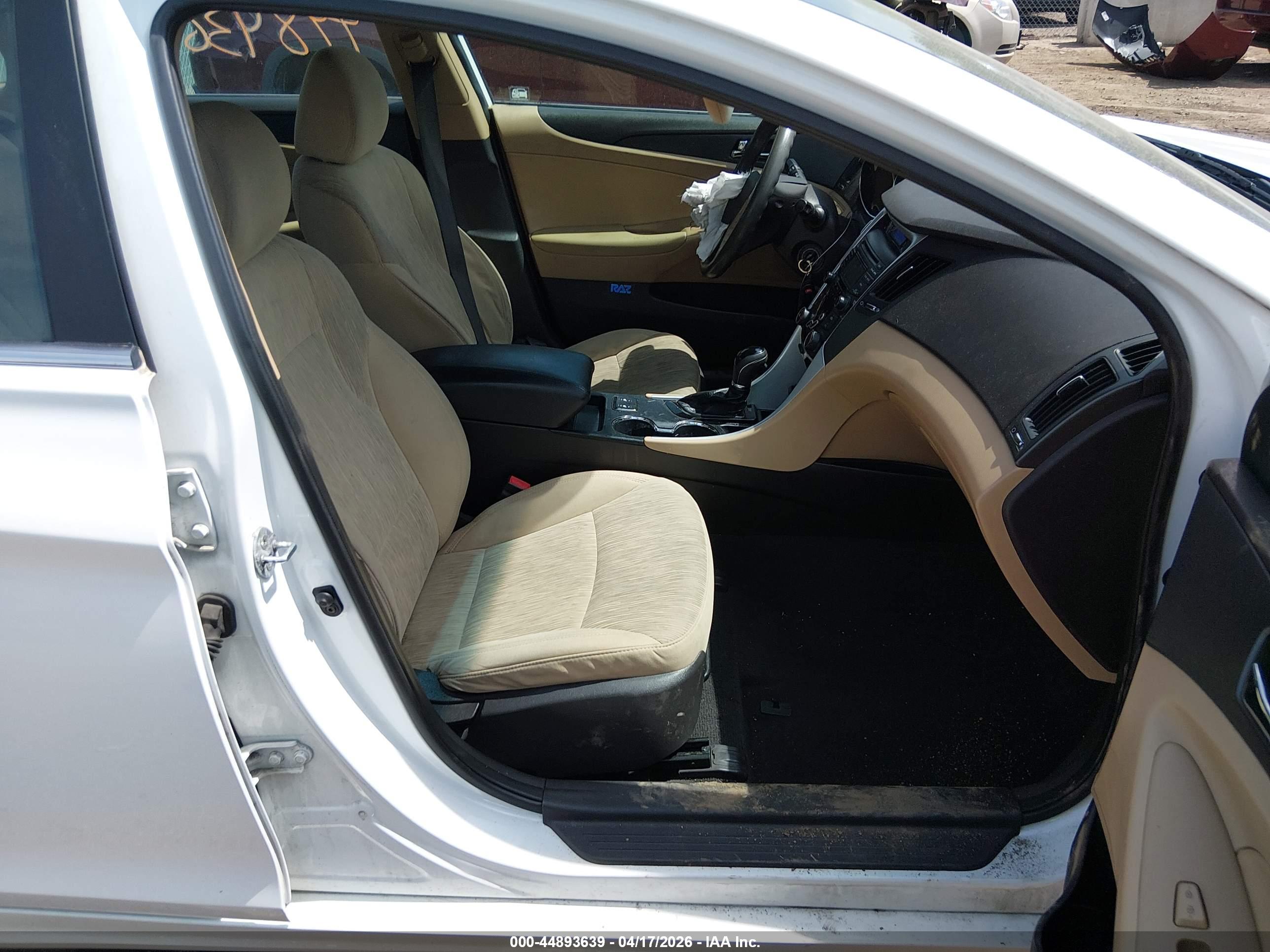 HYUNDAI SONATA image 5